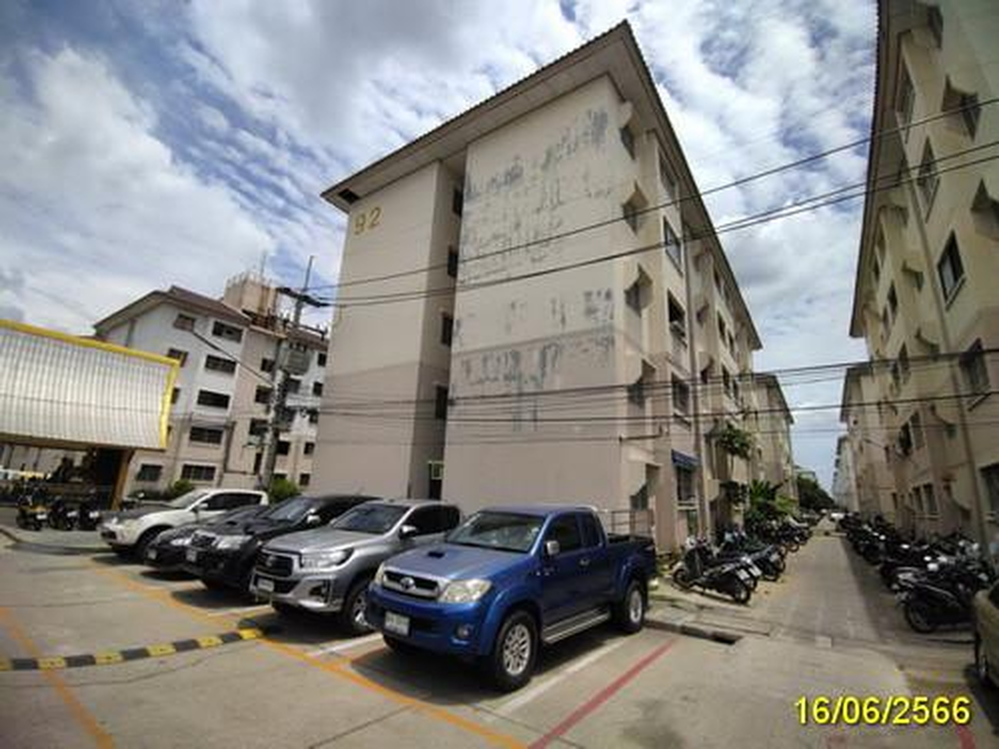 ทรัพย์สถาบันโดย GHB คอนโด บ้านเอื้ออาทร พหลโยธิน กม.44 (Baan Ua-Athorn Phaholyothin Km.44)