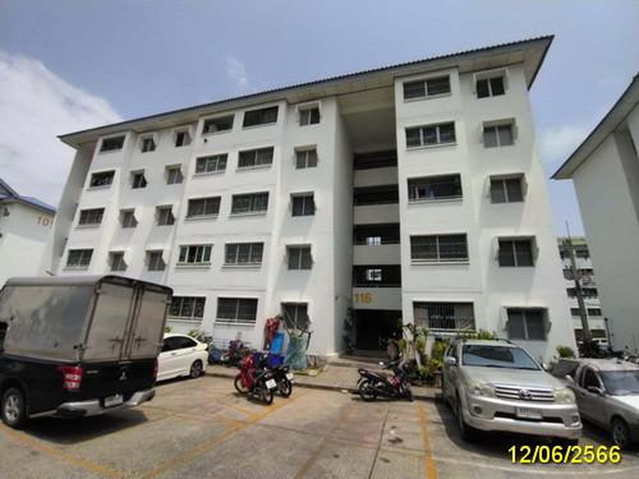 ทรัพย์สถาบันโดย GHB คอนโด บ้านเอื้ออาทร พหลโยธิน กม.44 (Baan Ua-Athorn Phaholyothin Km.44)