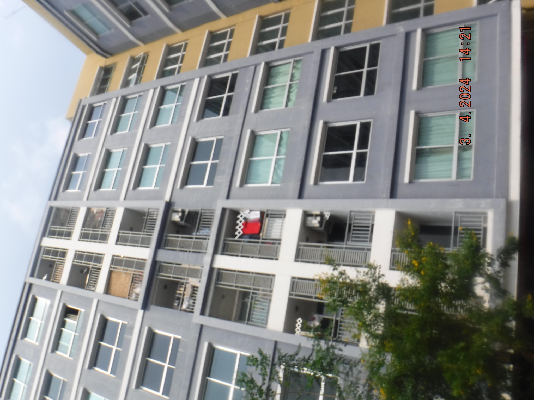 ทรัพย์สถาบันโดย GHB คอนโดใกล้ BRT สะพานพระราม 3 ออกัสท์ คอนโดมิเนียม (August Condominium)