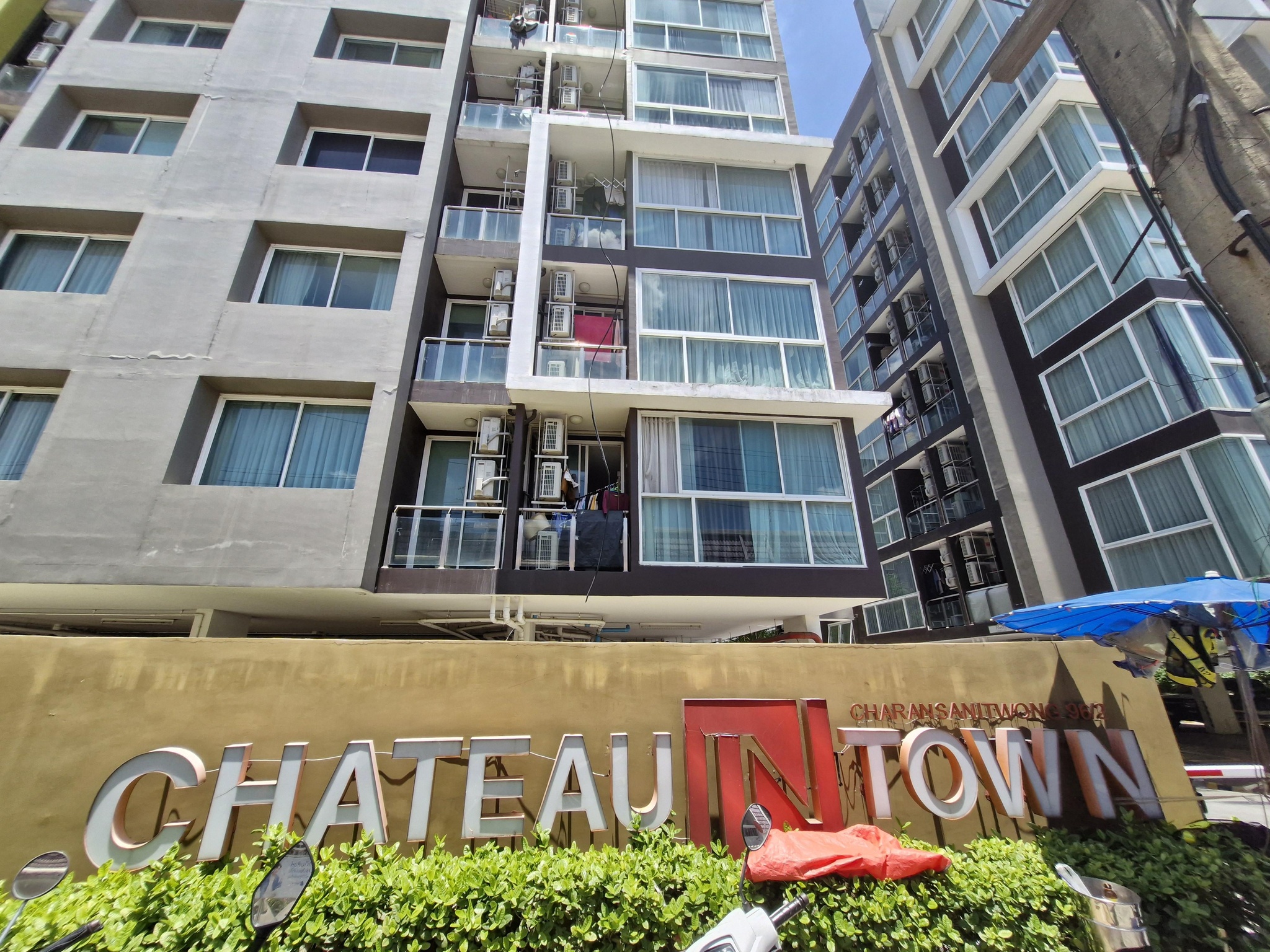 ทรัพย์สถาบันโดย GHB คอนโดใกล้ MRT บางโพ ชาโตว์ อินทาวน์ จรัญสนิทวงศ์ 96/2 (Chateau in Town Charansanitwong 96/2)