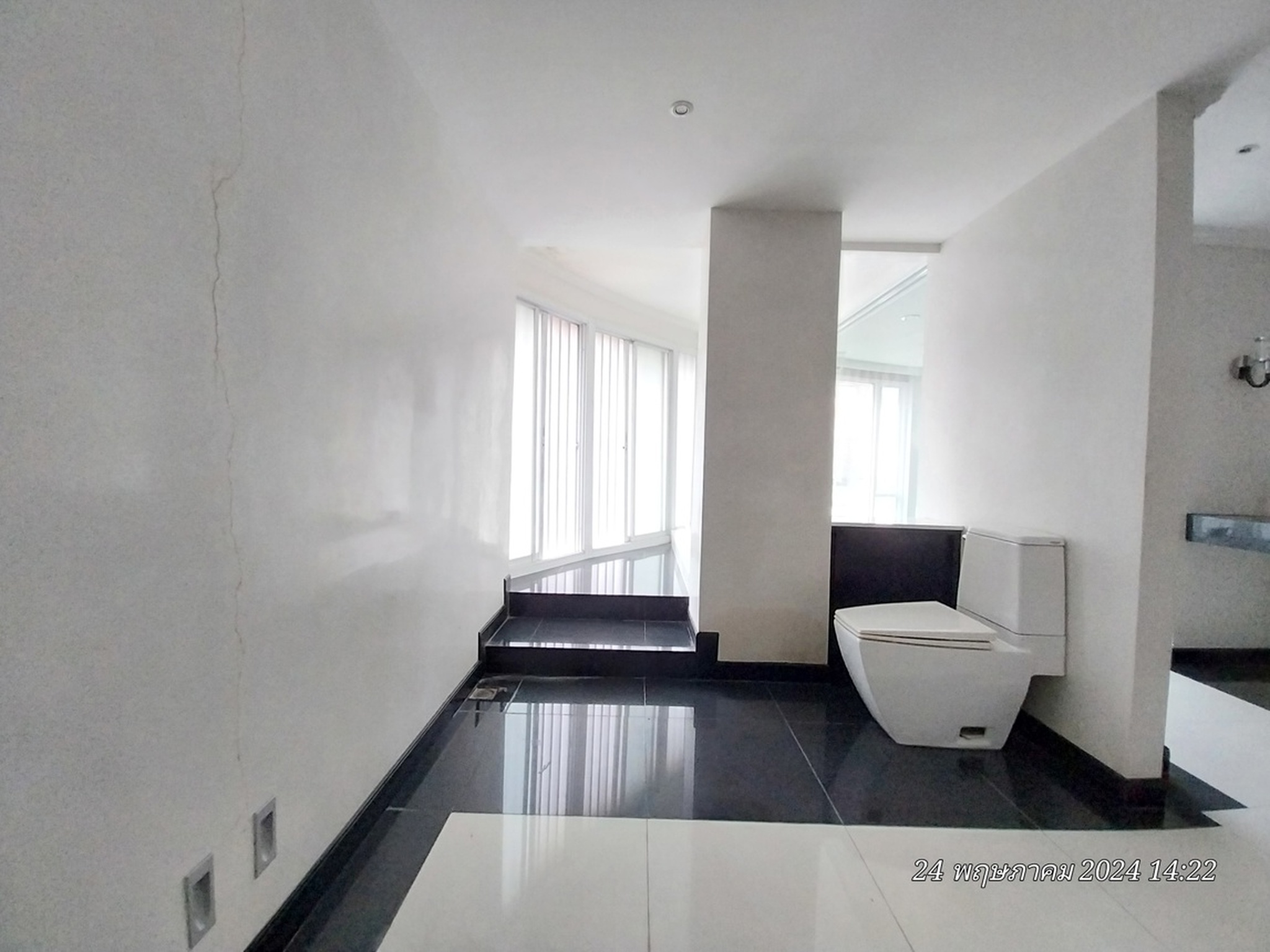 ทรัพย์สถาบันโดย KASIKORNBANK คอนโดใกล้ BTS เอกมัย คลิ๊ก คอนโด สุขุมวิท 65 (Click Condo Sukhumvit 65)