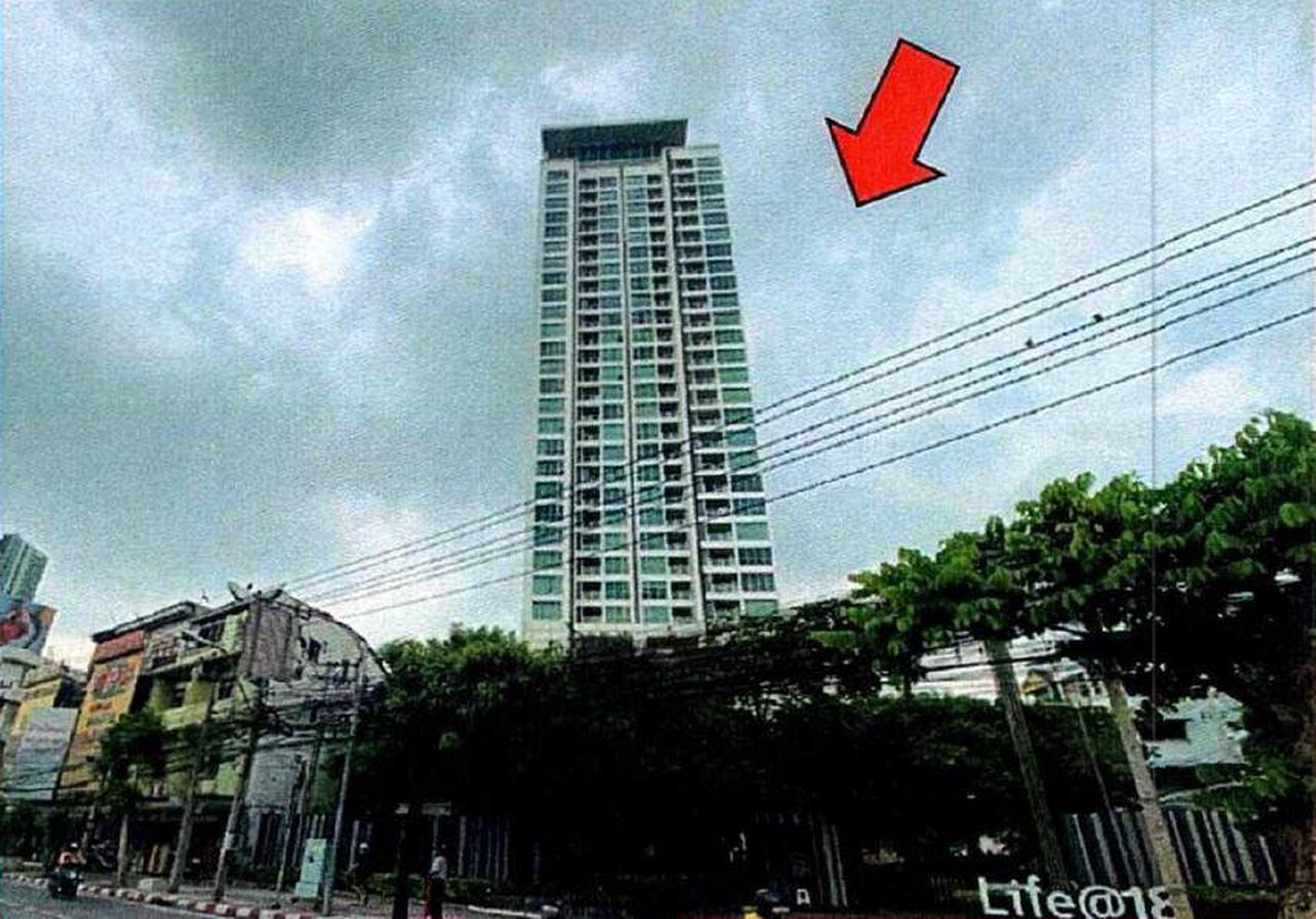 ทรัพย์สถาบันโดย GHB คอนโดใกล้ MRT ลาดพร้าว ไลฟ์ แอท ลาดพร้าว 18 (Life @Ladprao 18)