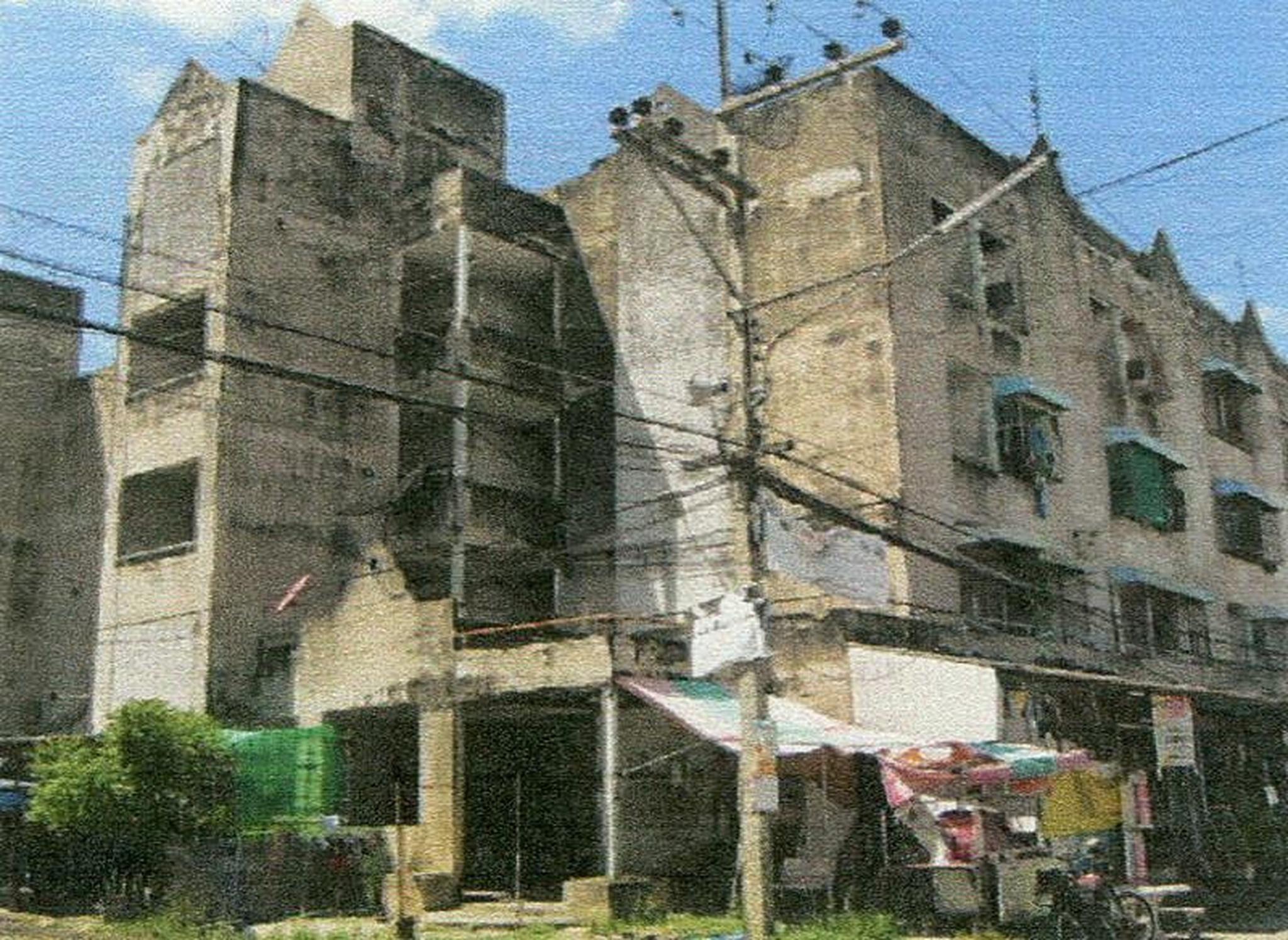 ทรัพย์สถาบันโดย GHB คอนโด รังสิตซิตี้ (แฟลตปลาทอง) (Rangsit City (Flat Plathong))
