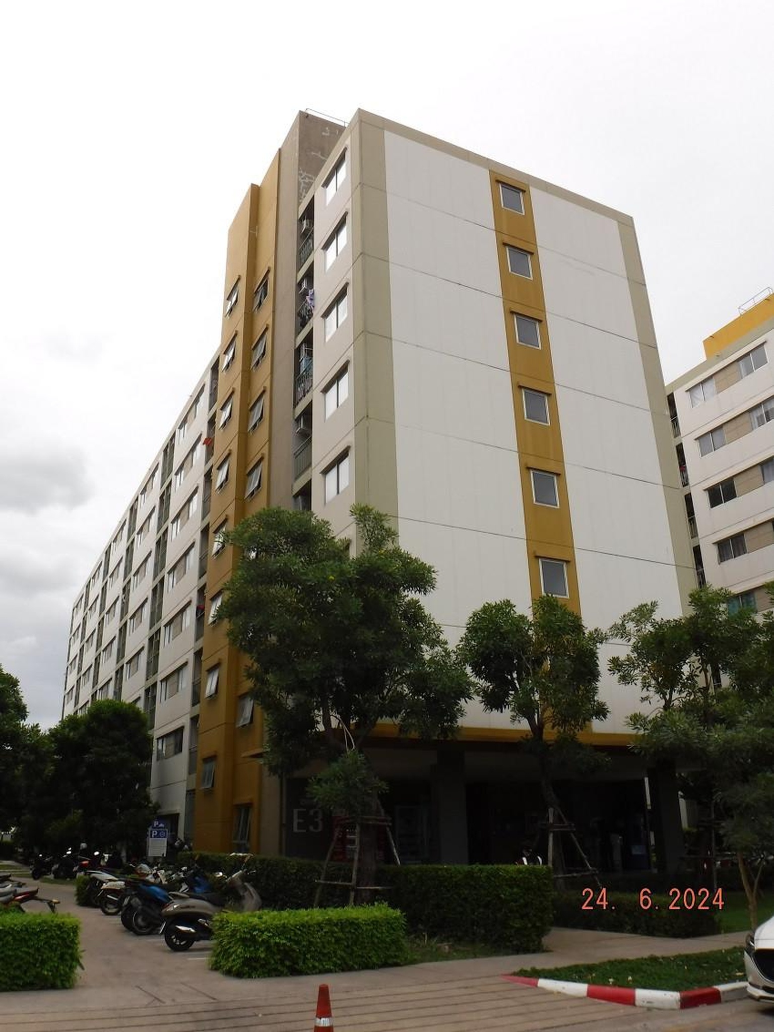 ทรัพย์สถาบันโดย GHB คอนโด ลุมพินี ทาวน์ชิป รังสิต-คลอง 1 (Lumpini Township Rangsit-Klong 1)