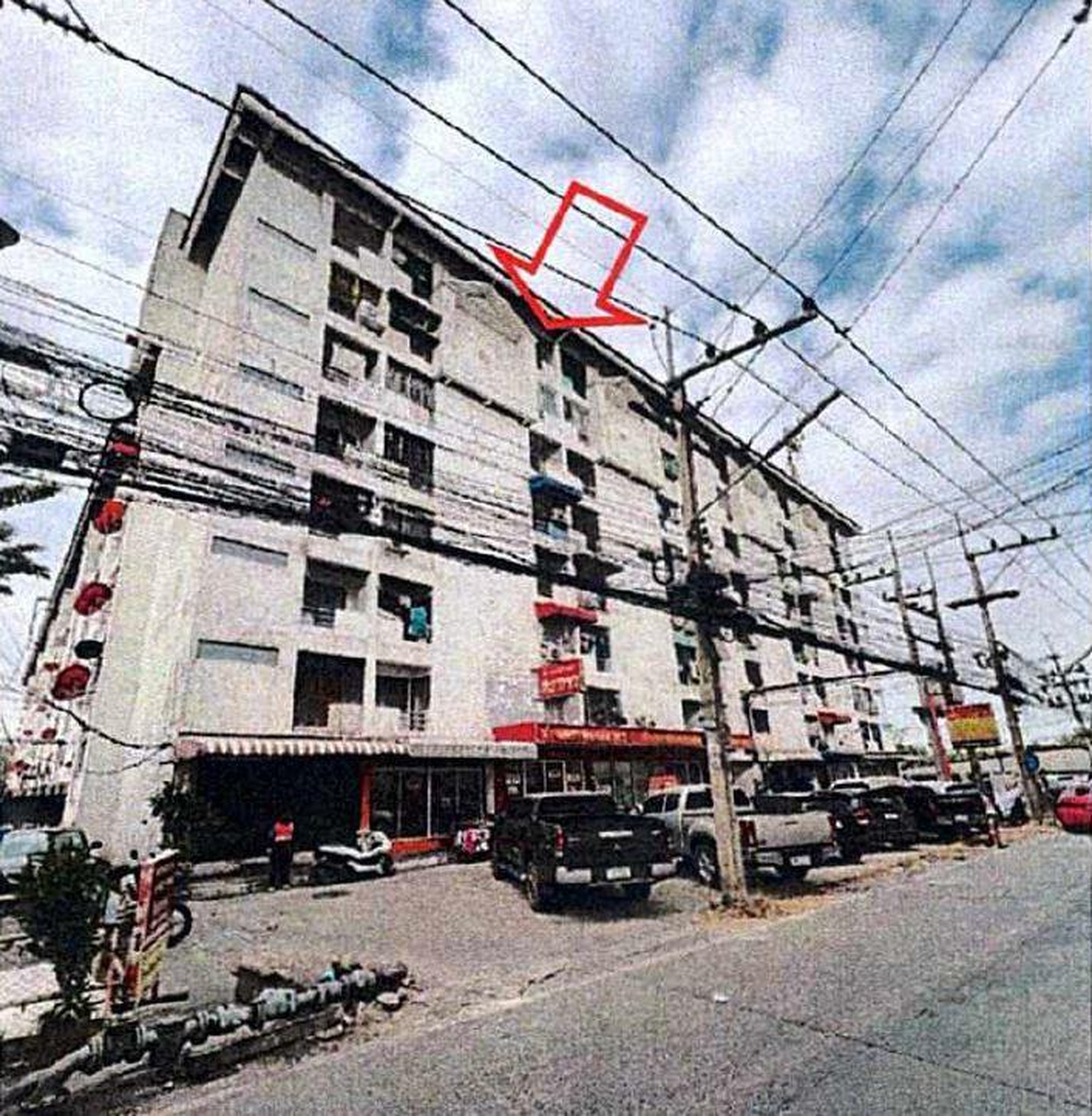 ทรัพย์สถาบันโดย GHB คอนโด โกลเด้นคอนโดทาวน์ รังสิต 2 (Golden Condotown Rangsit 2)