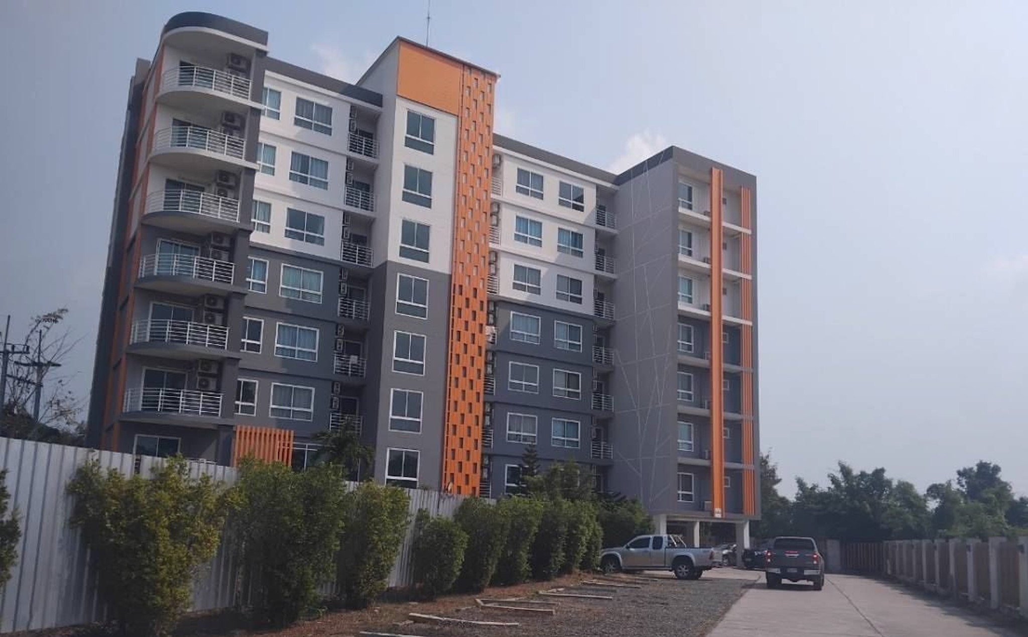 ทรัพย์สถาบันโดย SCB คอนโด ดิ เอโฟร์ แกรนด์ คอนโด สี่แยกทับมา (The A4 Grand Condo Thapma Intersection)