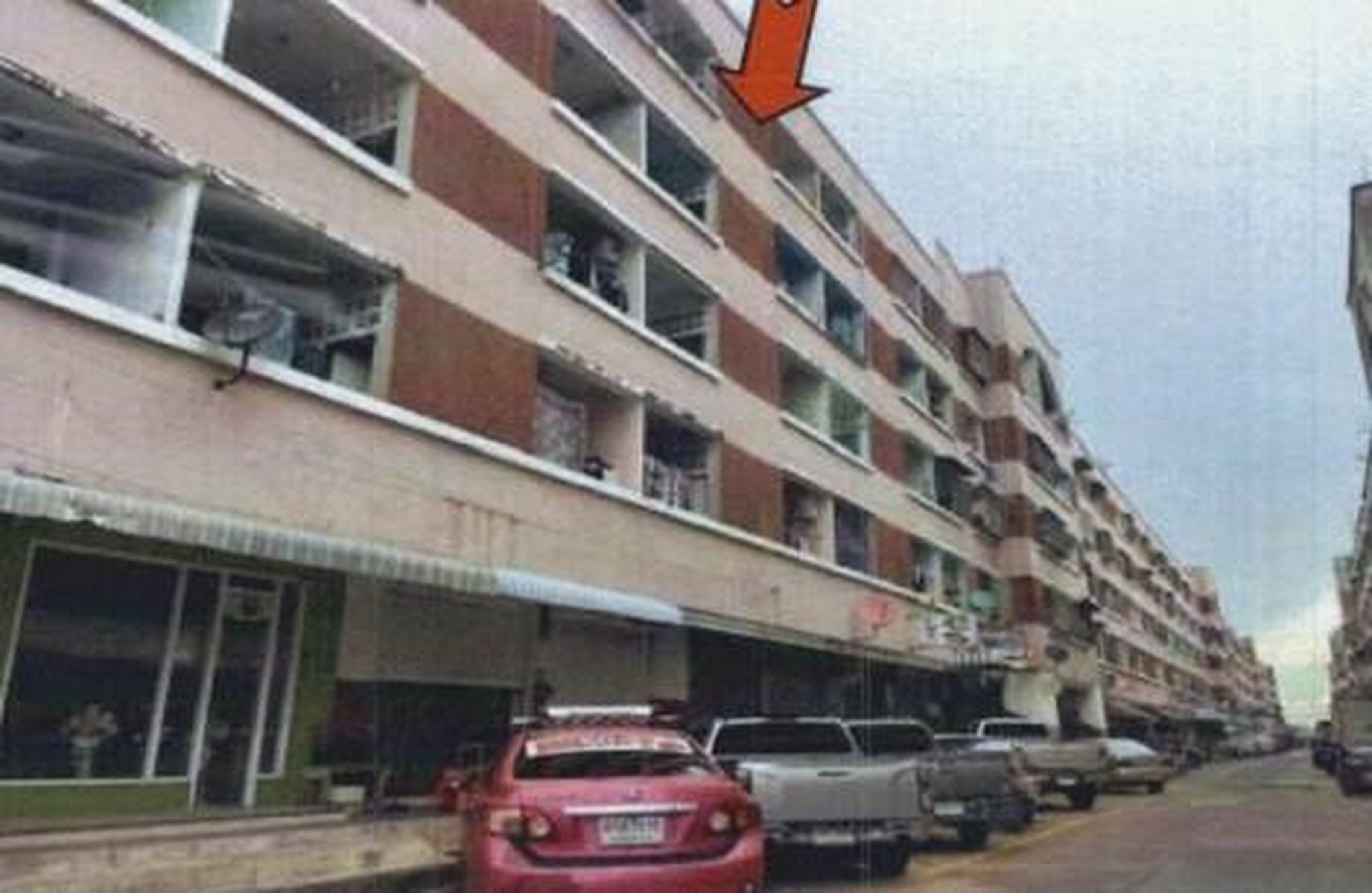 ทรัพย์สถาบันโดย GHB คอนโด พรอนันต์ (Porn Anan)