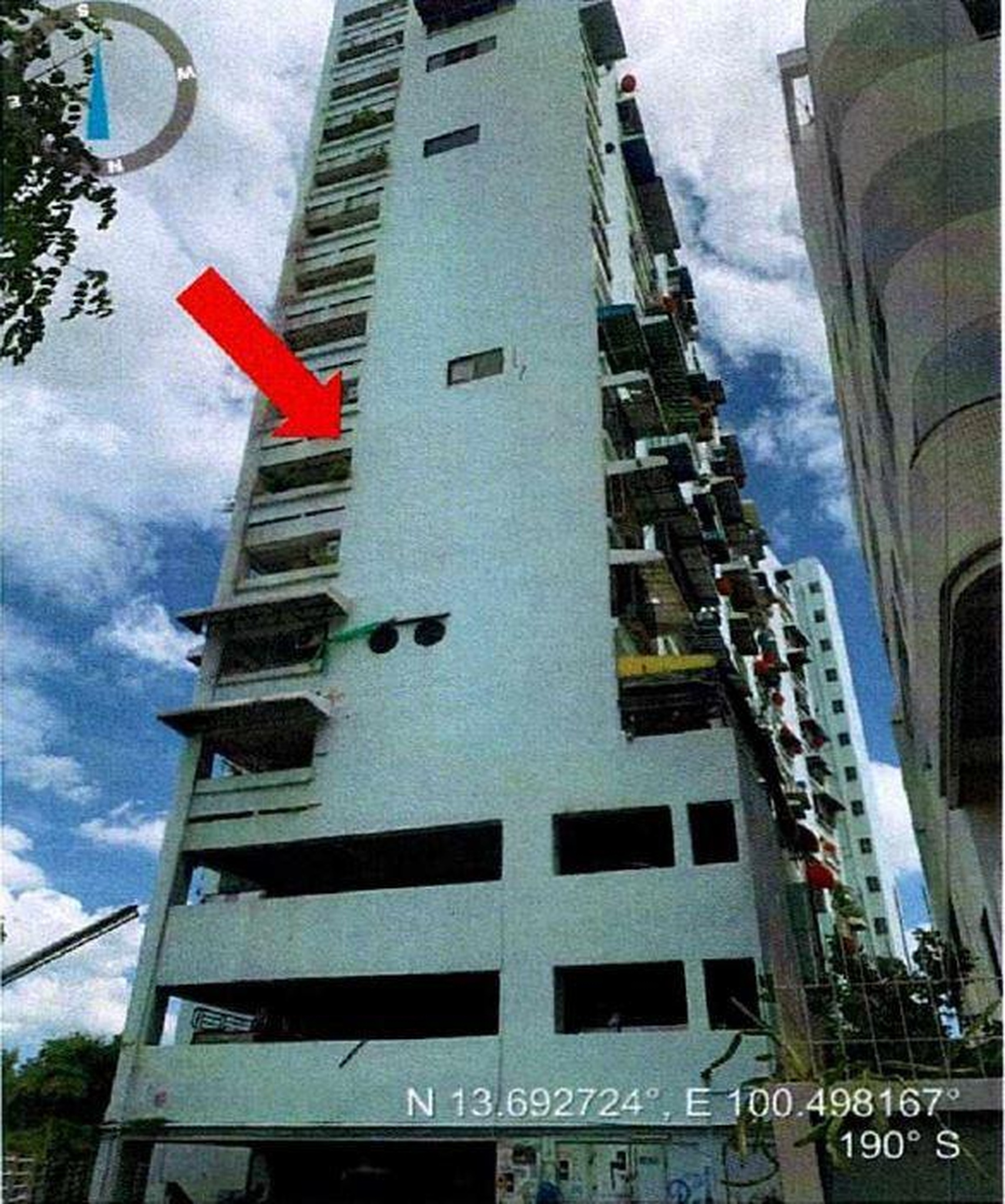 ทรัพย์สถาบันโดย GHB คอนโดใกล้ BRT สะพานพระราม 3 เจริญกรุง คอนโดมิเนียม (Charoenkrung Condominium)
