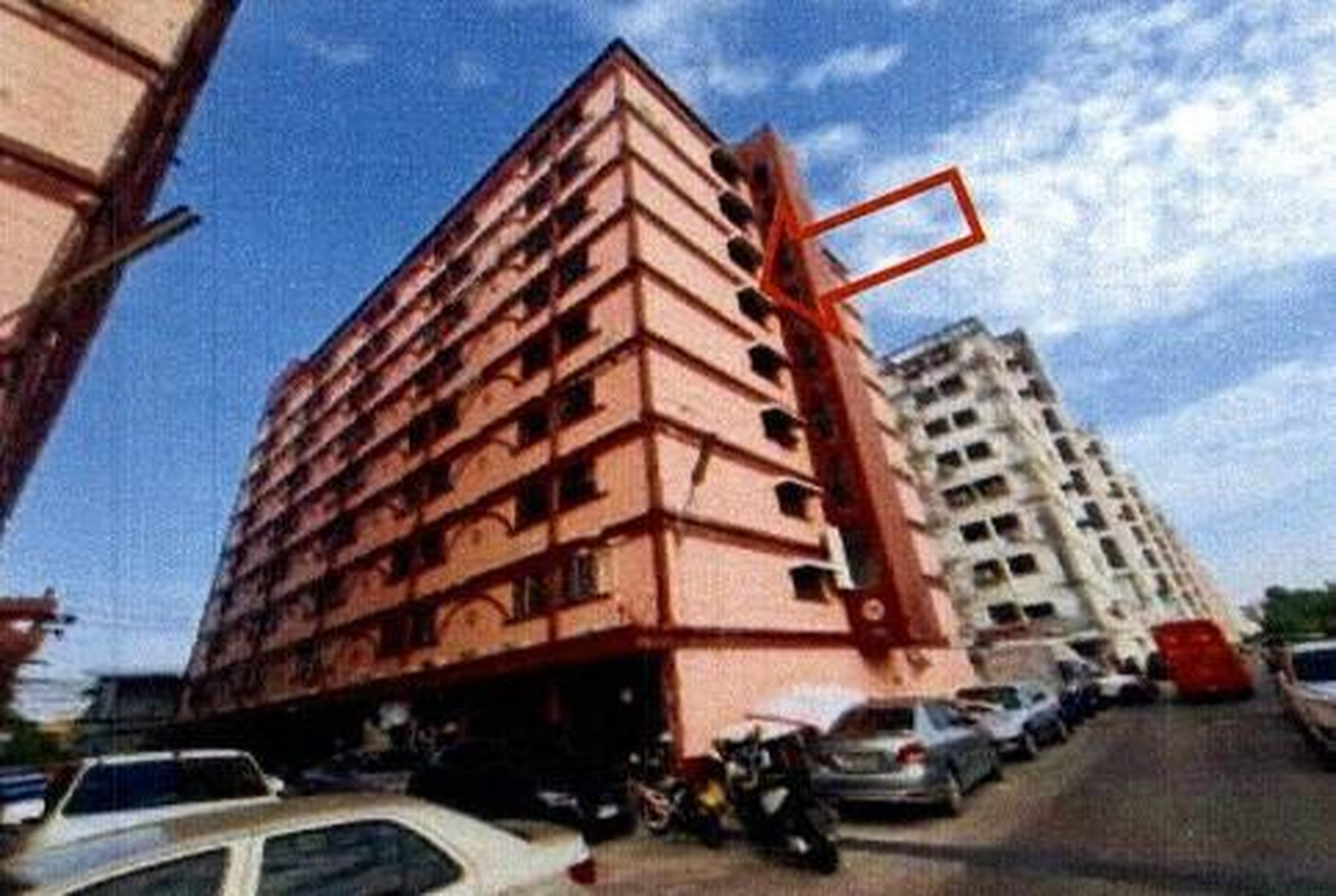 ทรัพย์สถาบันโดย GHB คอนโด เอช.อาร์.เรสซิเด้นซ์ (H.R.Residence)