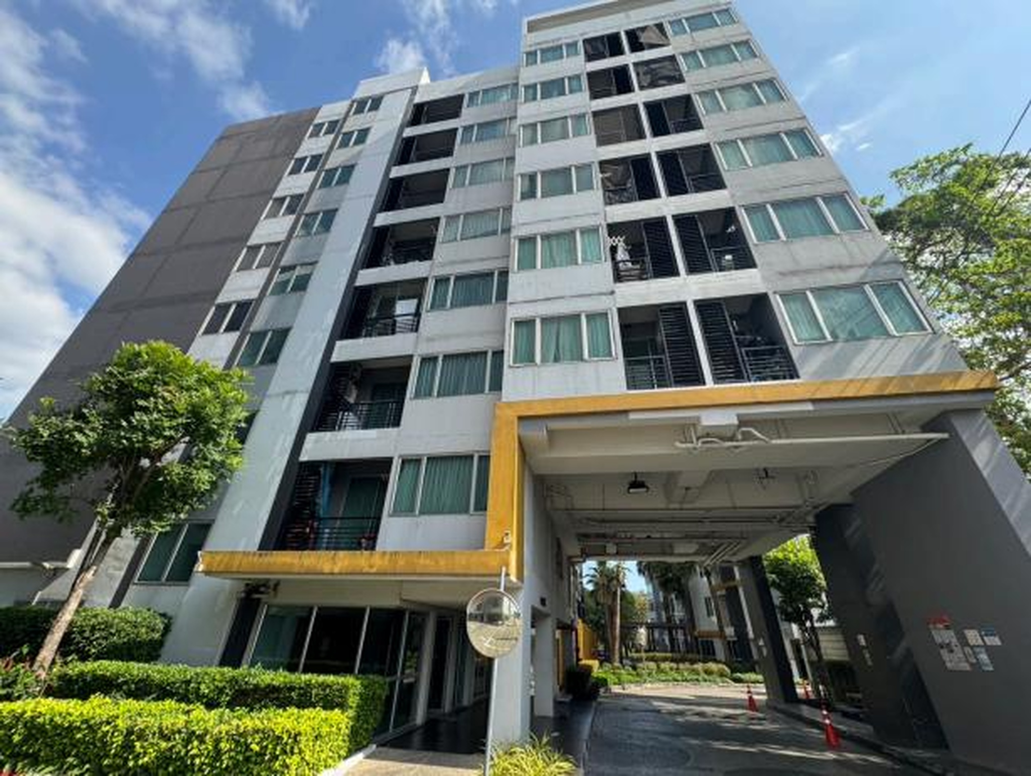 ทรัพย์สถาบันโดย GHB คอนโดใกล้ MRT บางรักใหญ่ เอส 9 คอนโดมิเนียม (S9 Condominium)