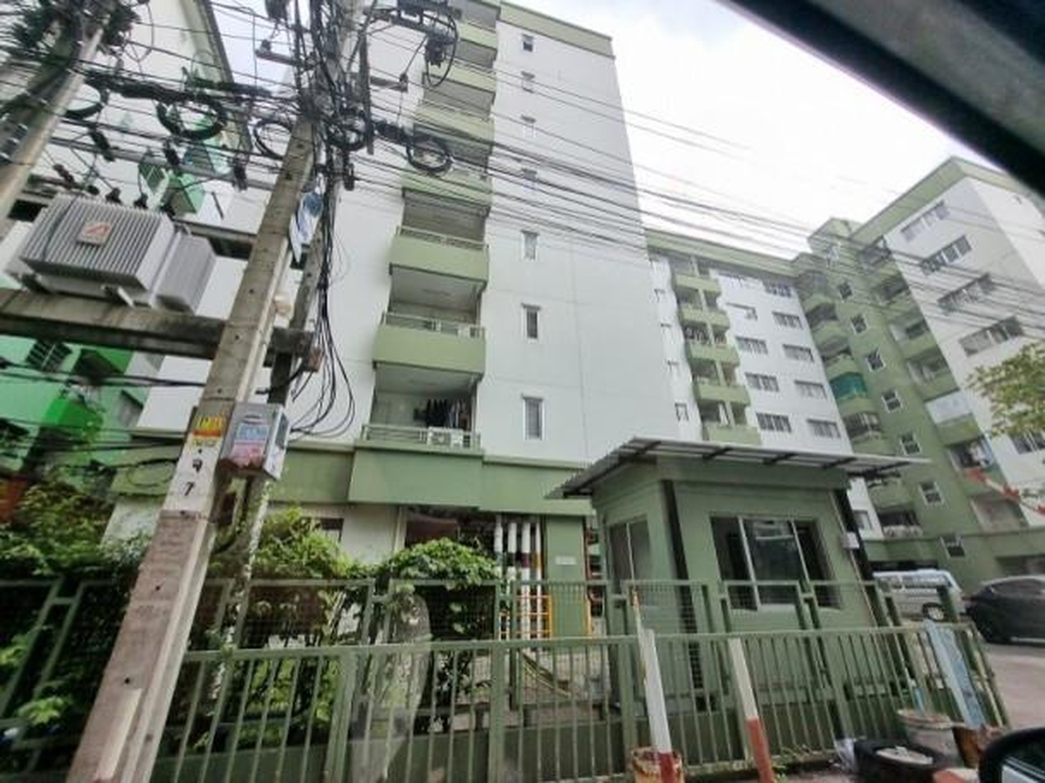 ทรัพย์สถาบันโดย GHB คอนโดใกล้ YL08 บางกะปิ ลุมพินี เซ็นเตอร์ ลาดพร้าว 111 (Lumpini Center Ladprao 111)