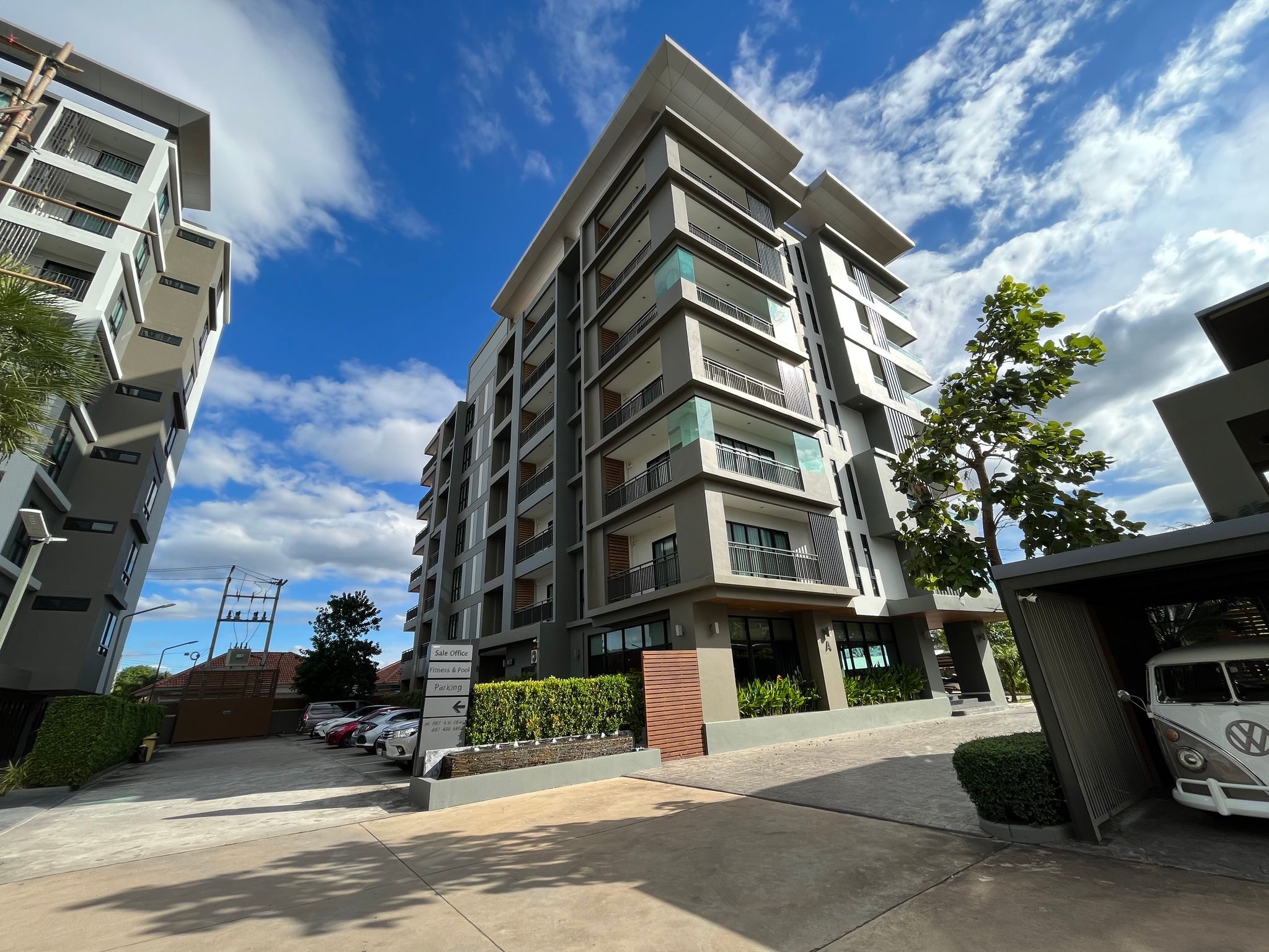 ทรัพย์สถาบันโดย BAM คอนโด เดอะ เอสบล็อค พลัส คอนโดมิเนียม (The S Block Plus Condominium)