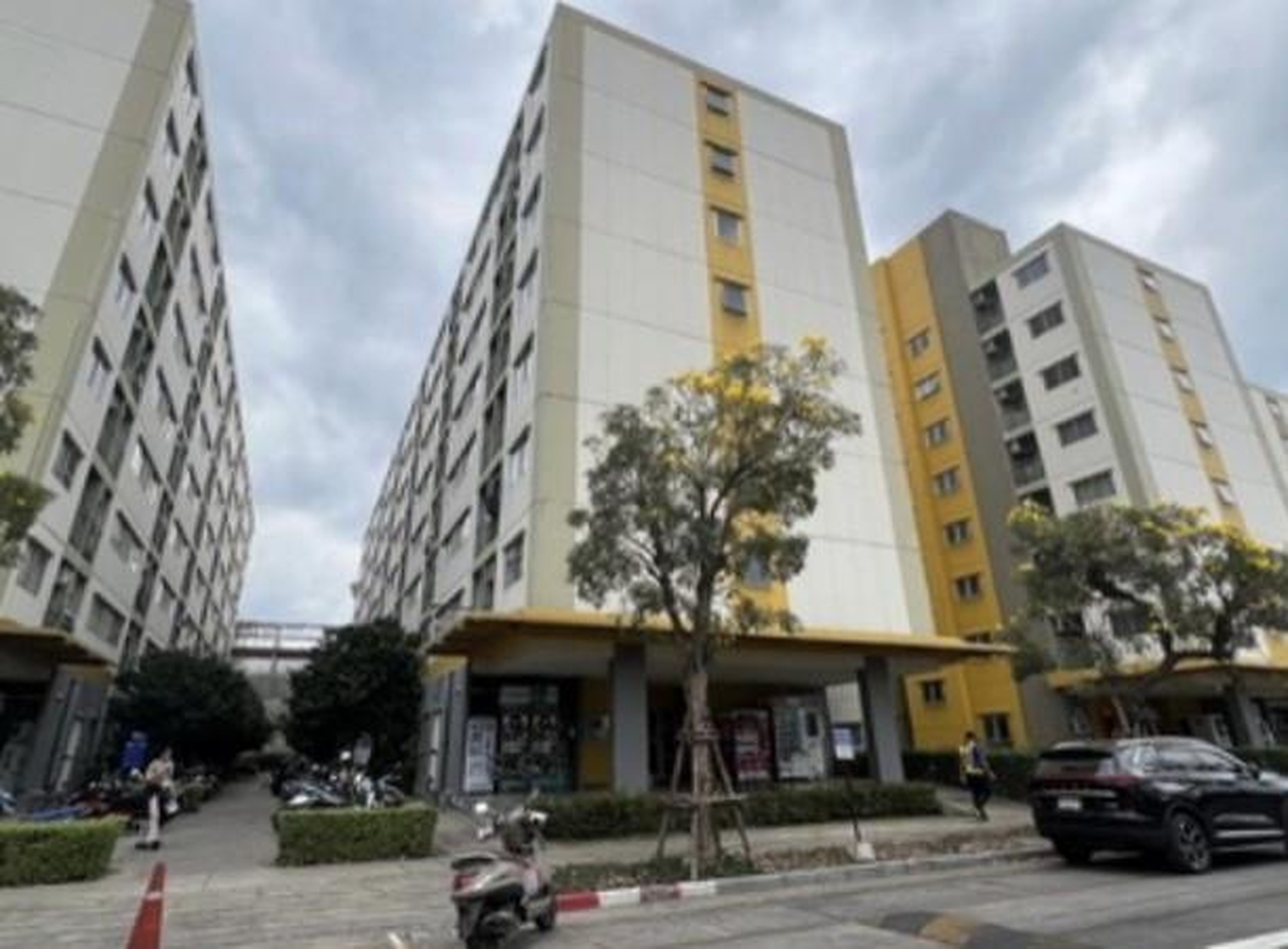 ทรัพย์สถาบันโดย GHB คอนโด ลุมพินี ทาวน์ชิป รังสิต-คลอง 1 (Lumpini Township Rangsit-Klong 1)