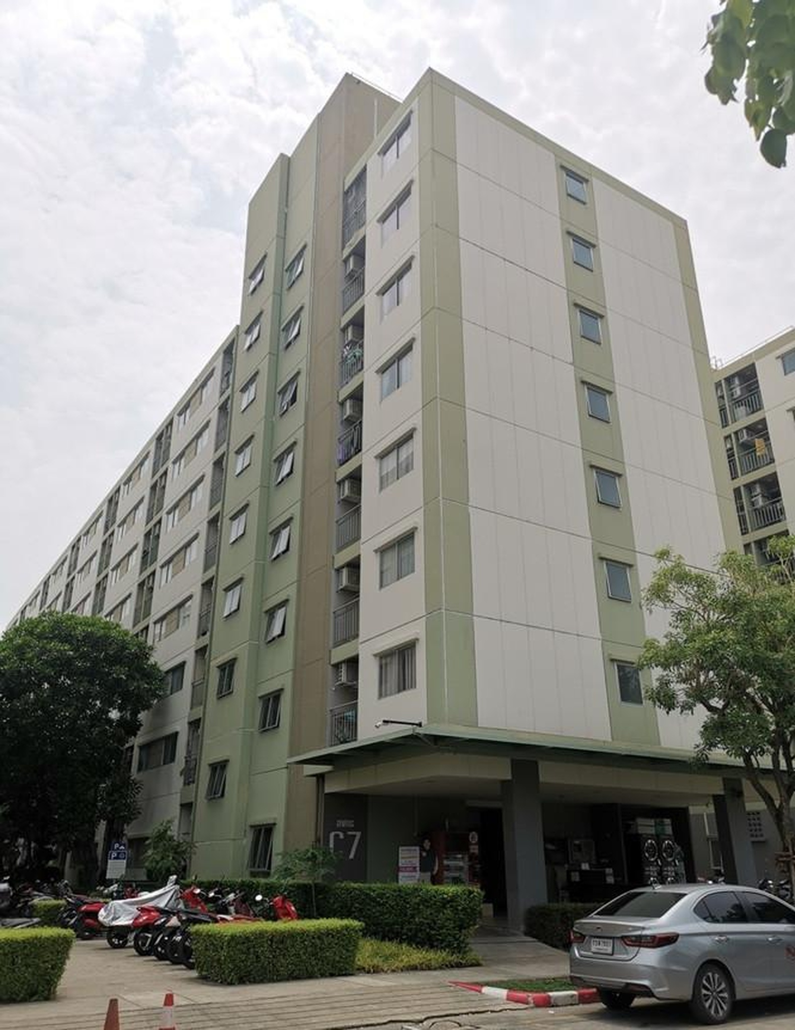 ทรัพย์สถาบันโดย GHB คอนโด ลุมพินี ทาวน์ชิป รังสิต-คลอง 1 (Lumpini Township Rangsit-Klong 1)