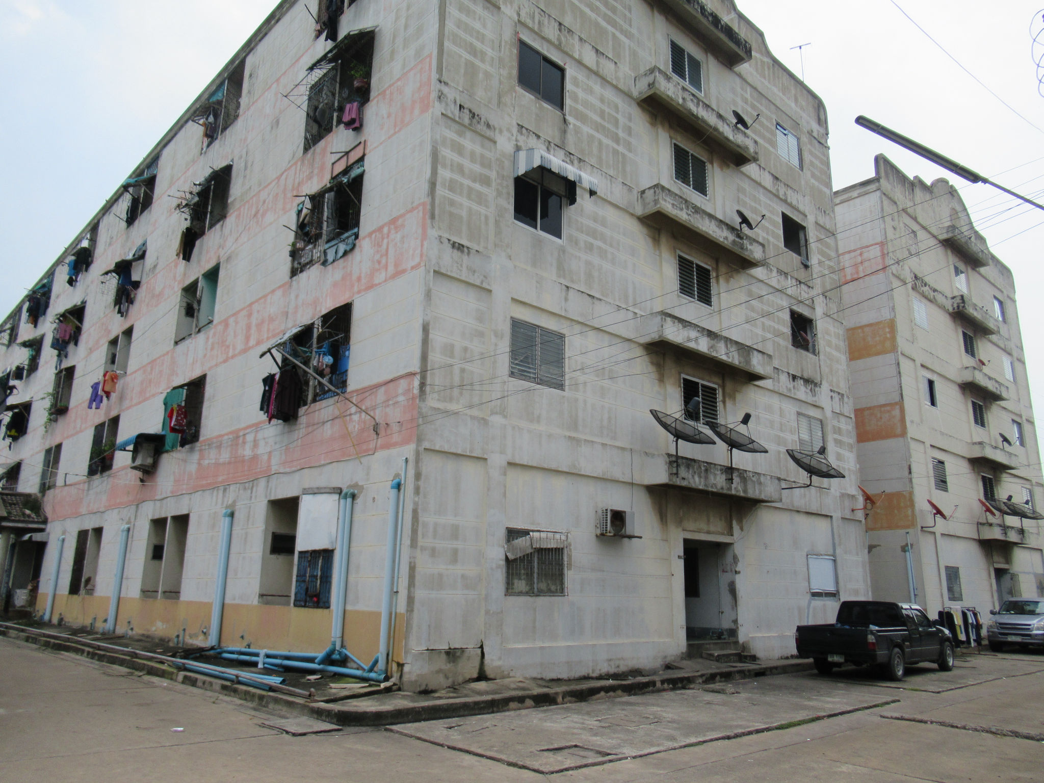 ทรัพย์สถาบันโดย BAM คอนโด วิวัฒน์นครคอนโดทาวน์ (Wiwatnakorn Condo Town)