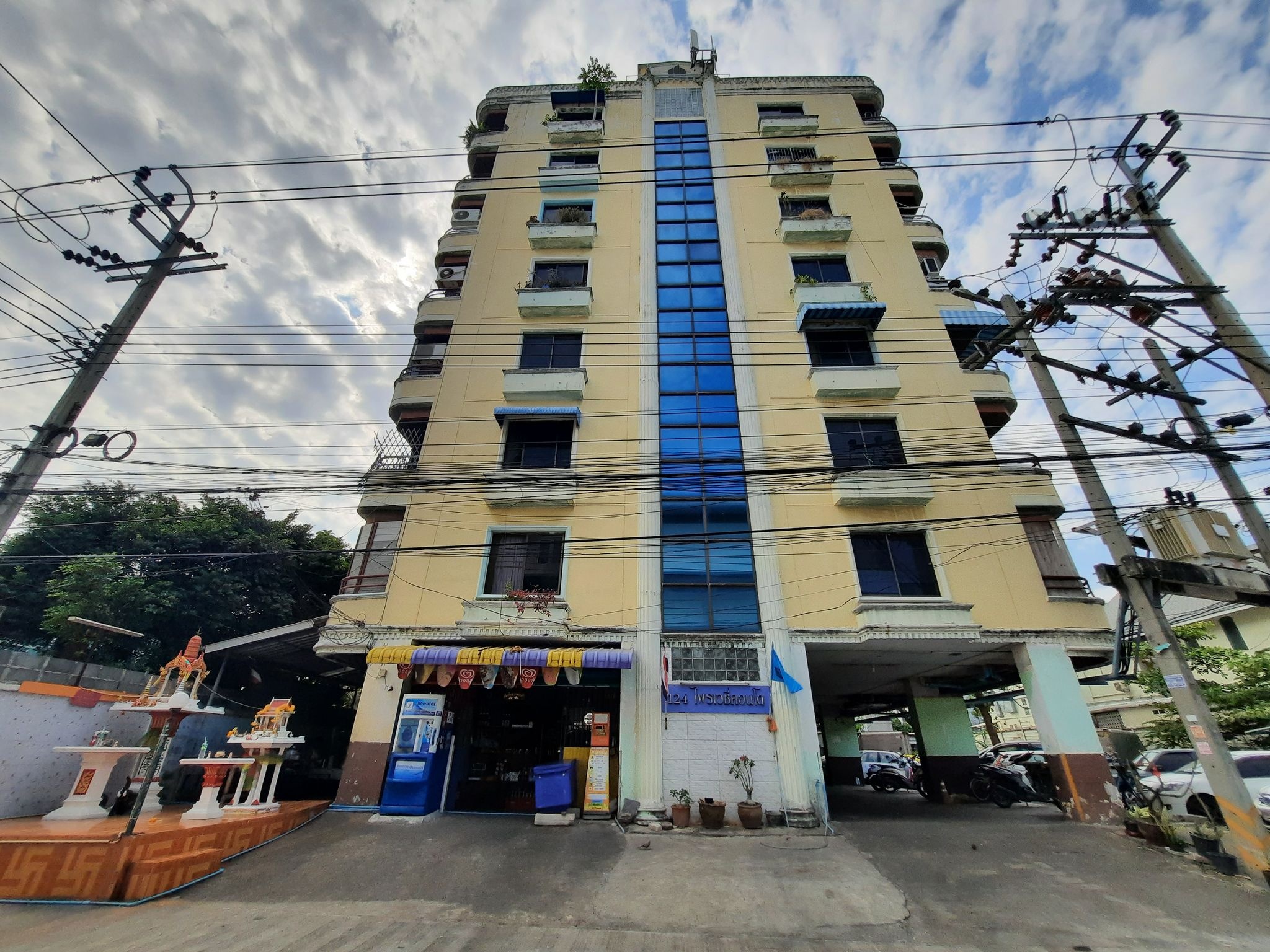 ทรัพย์สถาบันโดย BAM คอนโดใกล้ YL07 ลาดพร้าว 101 124 ไพรเวซี่ คอนโดมิเนียม (124 Privacy Condominium)