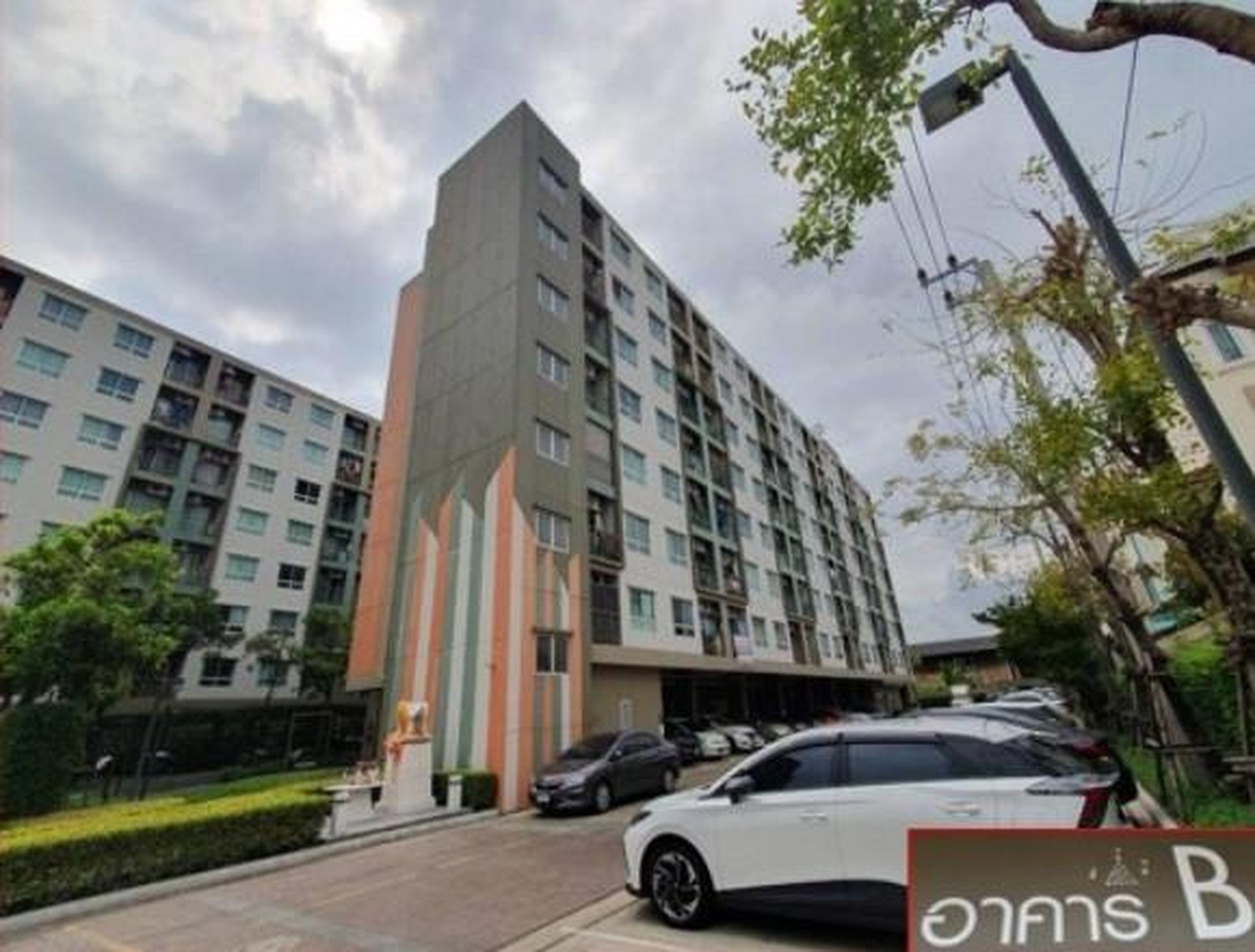 ทรัพย์สถาบันโดย GHB คอนโดใกล้ BTS สำโรง ลุมพินี วิลล์ สุขุมวิท 76-แบริ่งสเตชั่น 2 (Lumpini Ville Sukhumvit 76-Bearing Station 2)