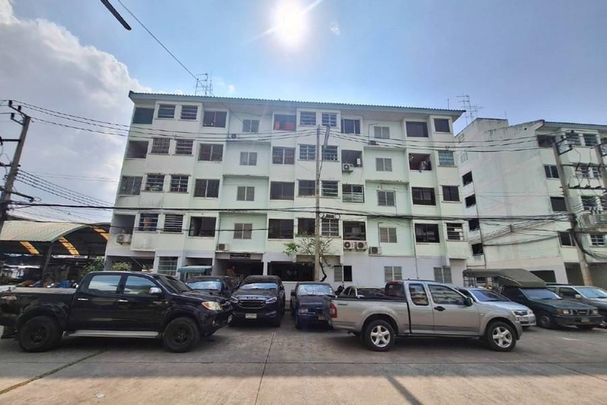 ทรัพย์สถาบันโดย GHB คอนโด บ้านเอื้ออาทร พุทธมณฑลสาย 4 (นครปฐม) (Baan Ua-Athorn Putthamonthon Sai 4 (Nakhon Pathom))