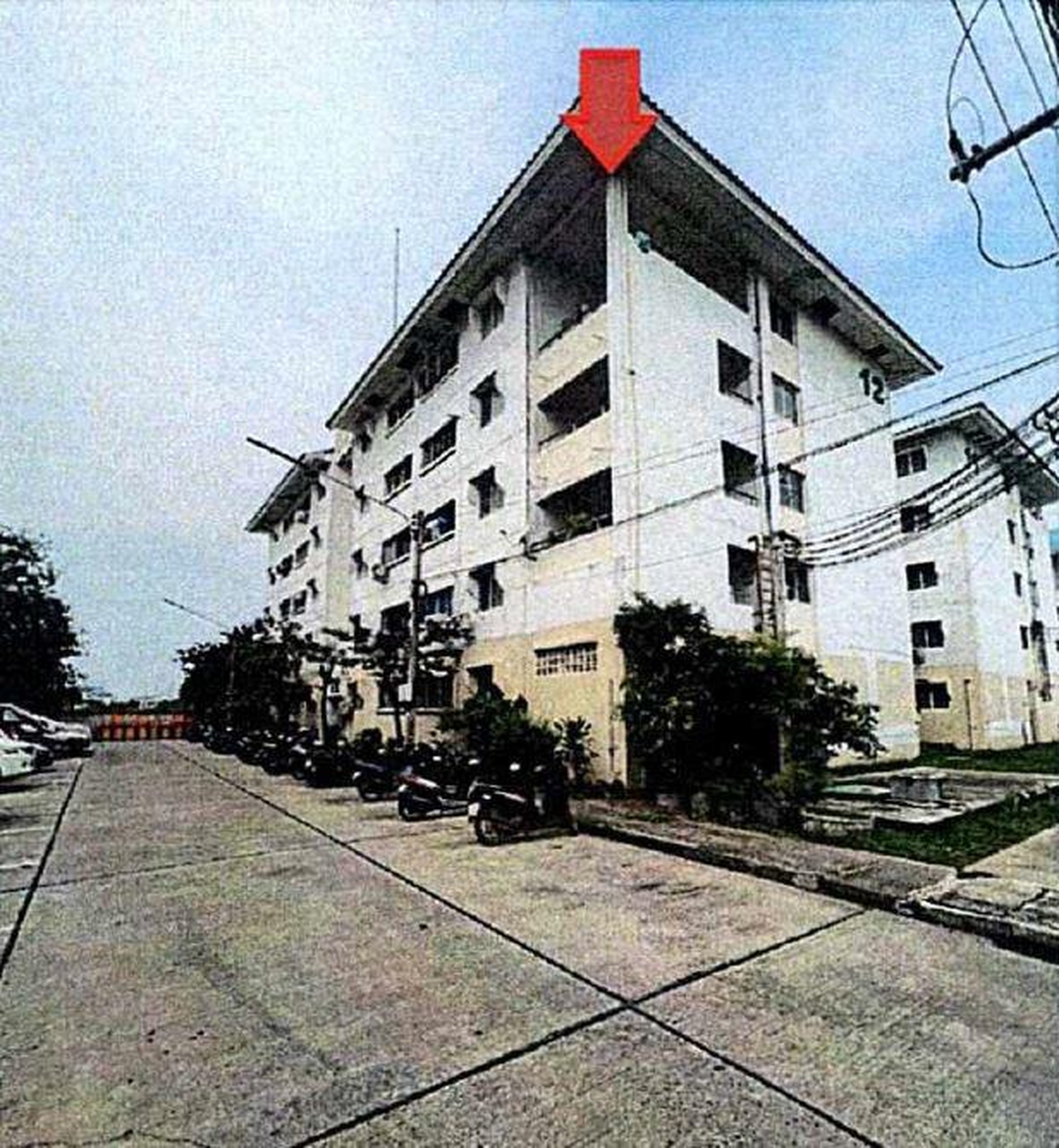 ทรัพย์สถาบันโดย GHB คอนโด บ้านเอื้ออาทร ปทุมวิไล (Baan Ua-Athorn Pathumwilai)