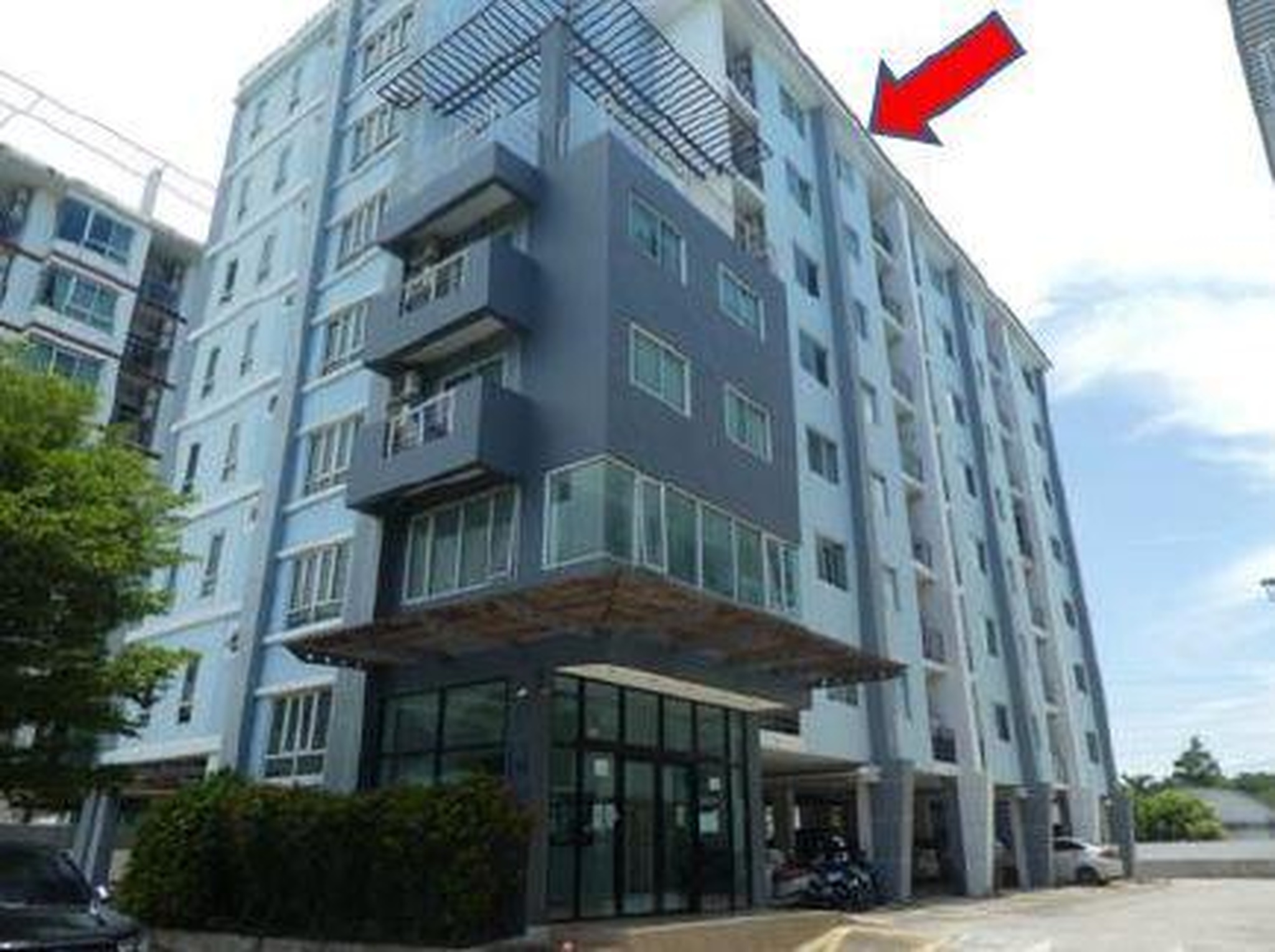 ทรัพย์สถาบันโดย GHB คอนโด เดอะ เฟิร์ส คอนโดมิเนียม อมตะนคร (The First Condominium Amata Nakhon)
