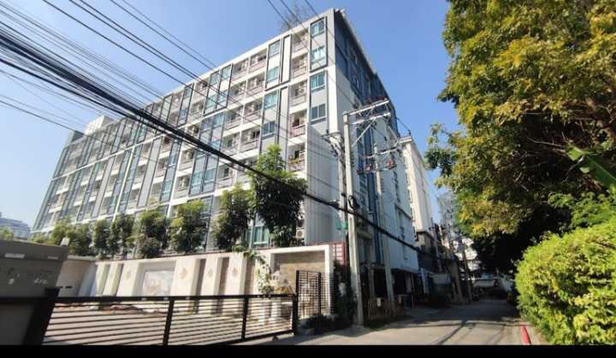 ทรัพย์สถาบันโดย GHB คอนโดใกล้ BTS ห้าแยกลาดพร้าว ดิ อิลิแก้น ลาดพร้าว 1 (The Elegant Ladprao 1)