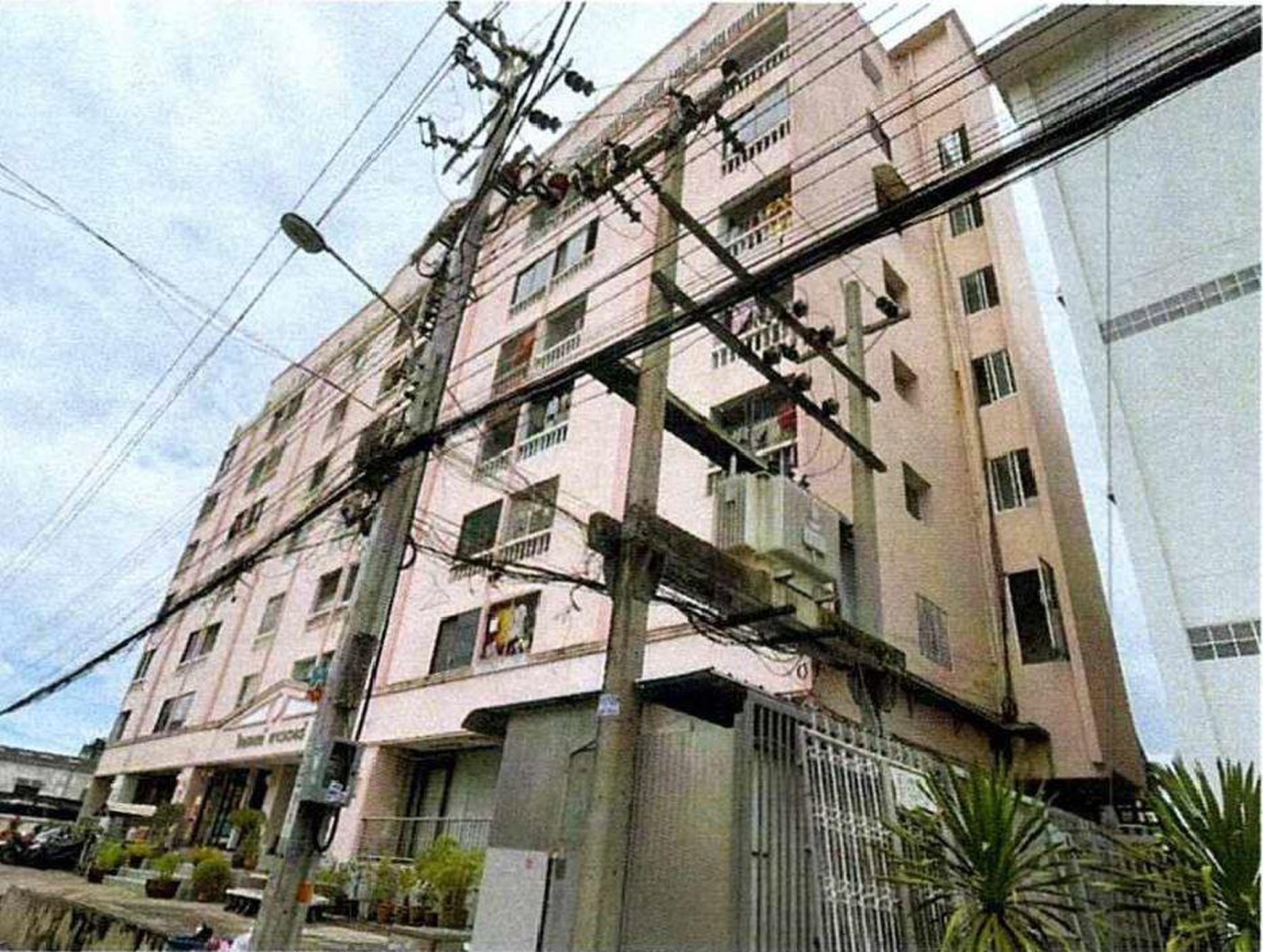 ทรัพย์สถาบันโดย GHB คอนโด ไดมอนด์ ทาวเวอร์ (Diamond Tower)