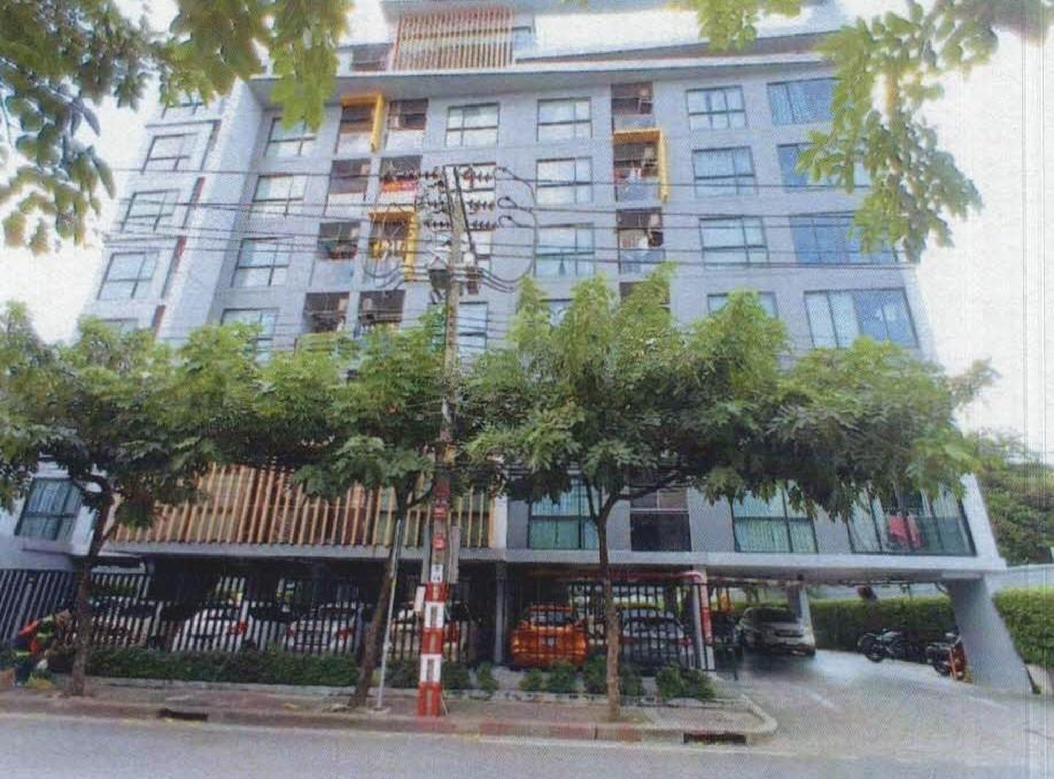 ทรัพย์สถาบันโดย GHB คอนโดใกล้ MRT จรัญสนิทวงศ์ 13 ไลบรารี่ เฮ้าส์ จรัญสนิทวงศ์ 13 (Library Houze Charan Sanitwong 13)
