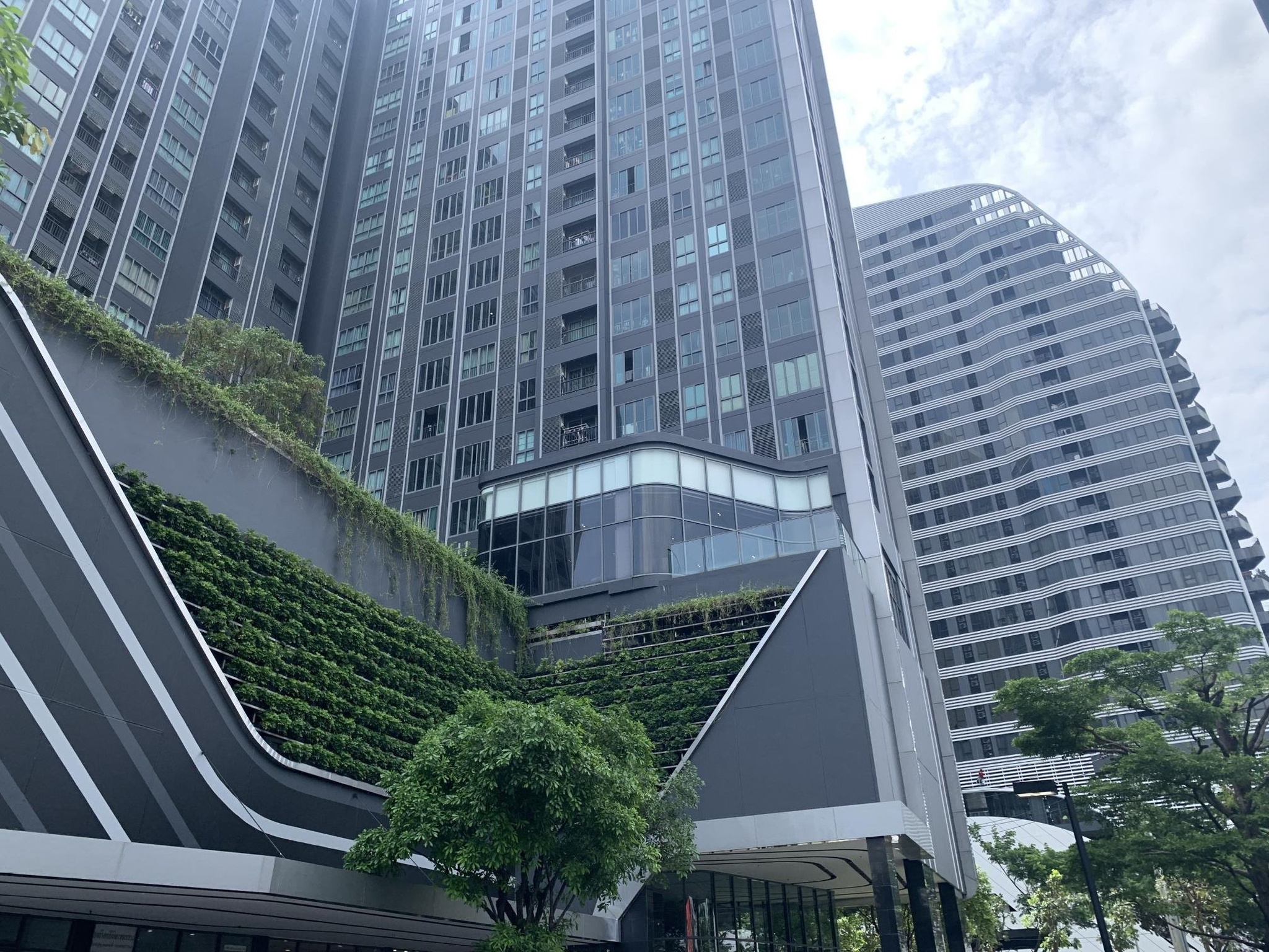 ทรัพย์สถาบันโดย SCB คอนโดใกล้ BTS บางนา ไอดีโอ โมบิ สุขุมวิท อีสท์เกต (Ideo Mobi Sukhumvit Eastgate)