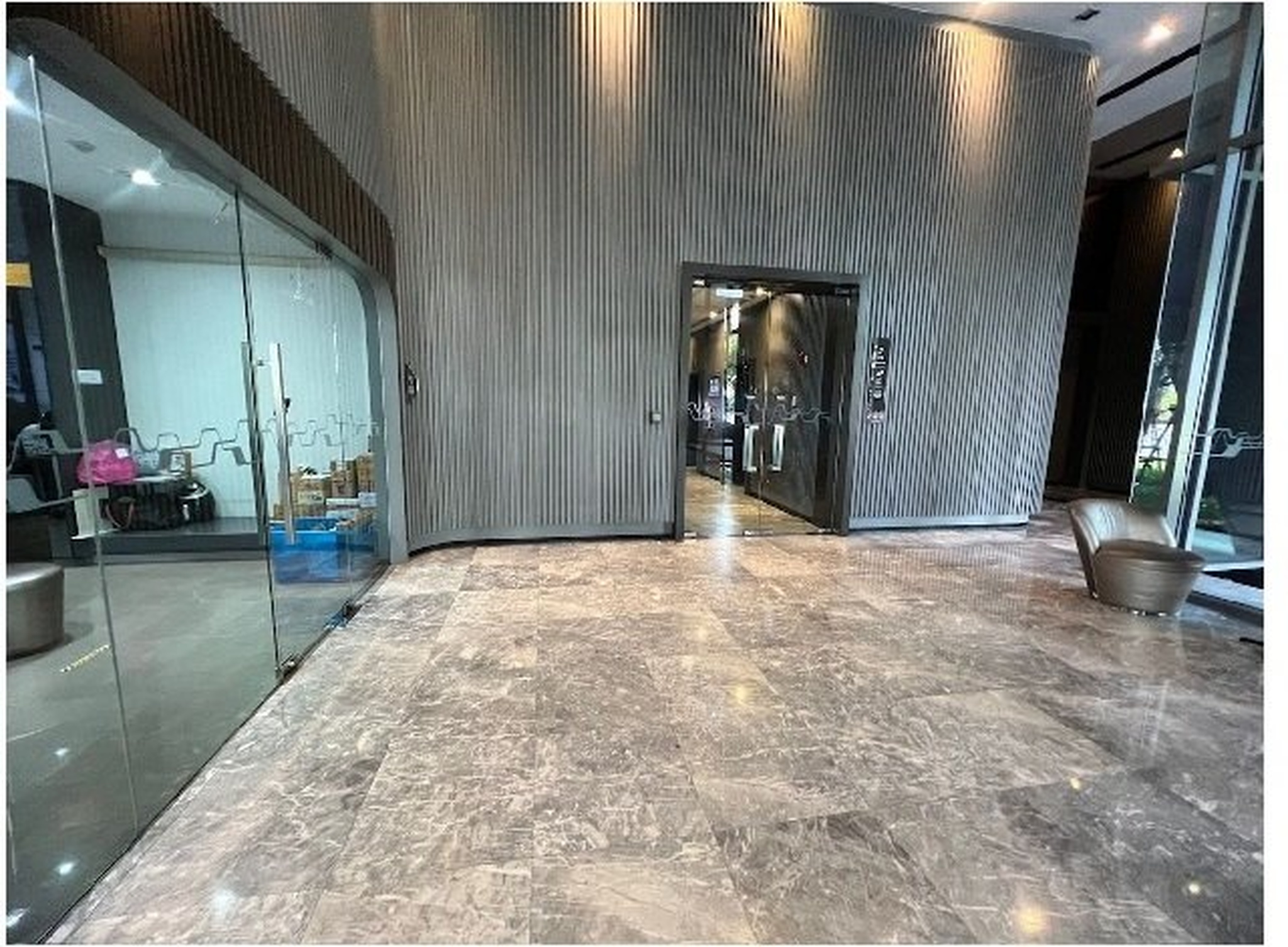 ทรัพย์สถาบันโดย SCB คอนโดใกล้ BTS บางนา ไอดีโอ โมบิ สุขุมวิท อีสท์เกต (Ideo Mobi Sukhumvit Eastgate)