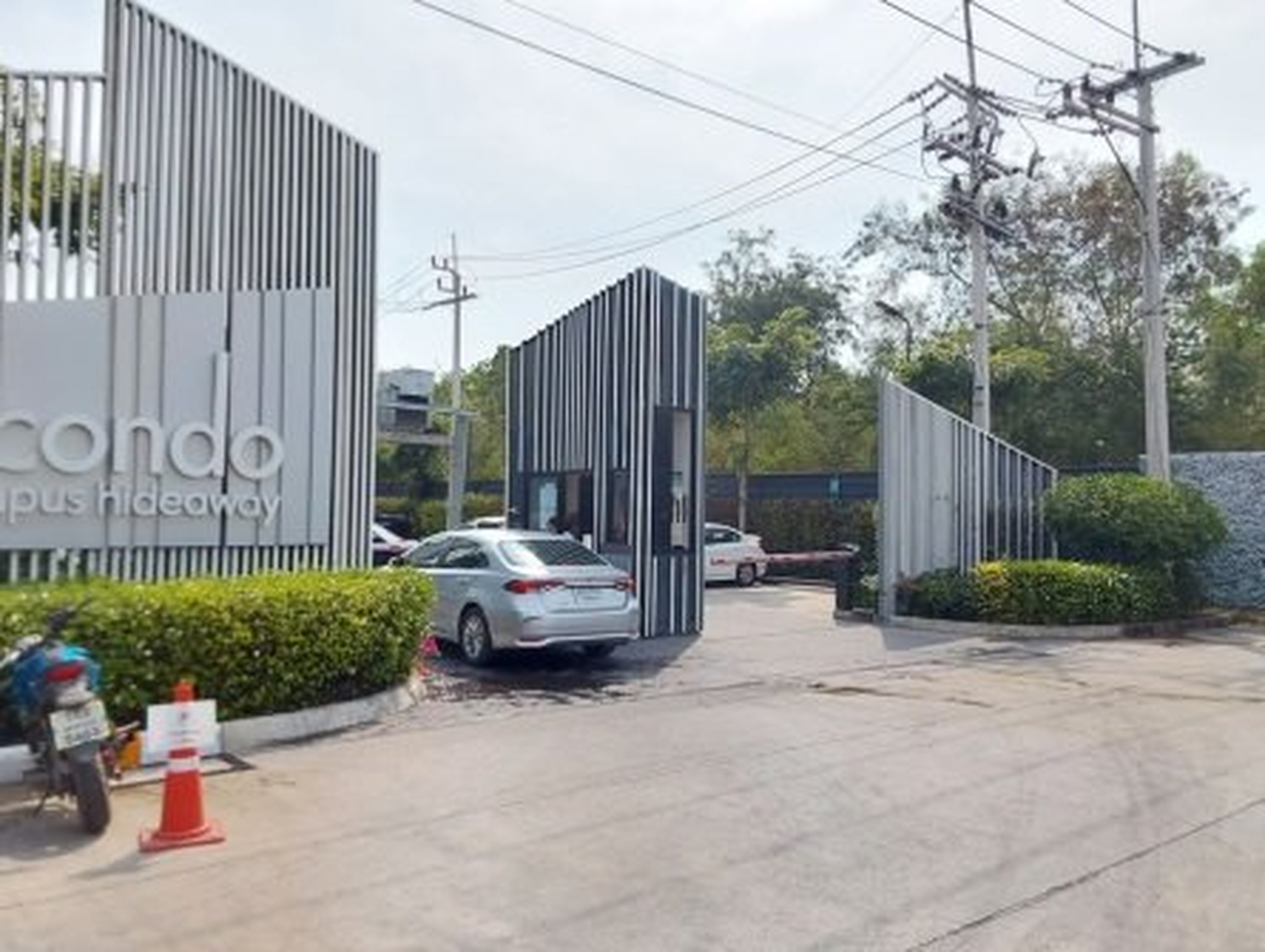 ทรัพย์สถาบันโดย SCB คอนโด ดีคอนโด ไฮด์อเวย์-รังสิต (dCondo Hideaway-Rangsit)