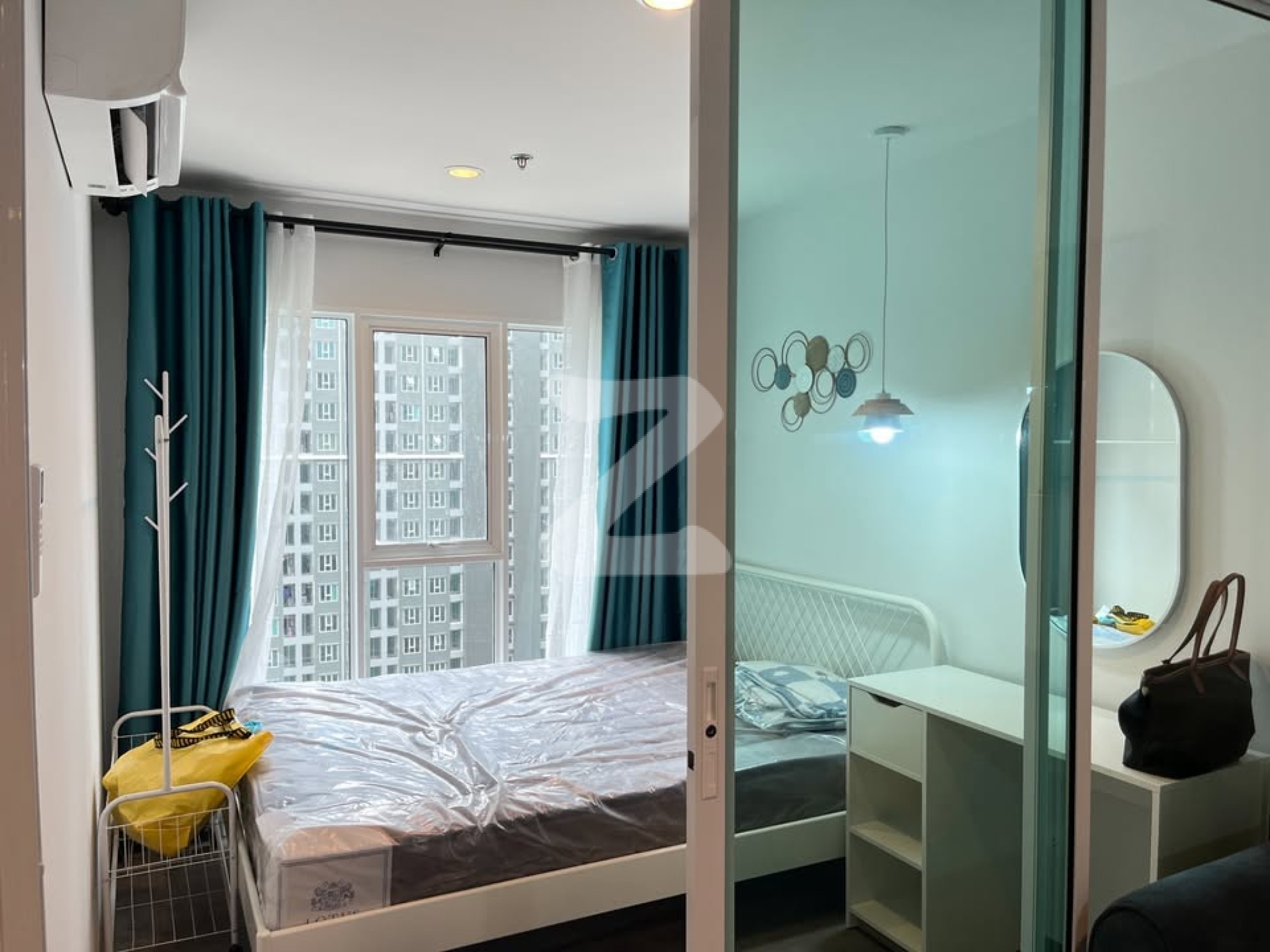 คอนโดใหม่ พร้อมอยู่ !!! ให้เช่า คอนโด Regent Home –บางนา ห่าง สถานี BTS บางนา 330 เมตร ติดถนนสรรพาวุธ ใกล้ทางด่วน (เจ้าของปล่อยเช่าเอง  : เจ้าของให้เช่าเอง (งดรับนายหน้า)