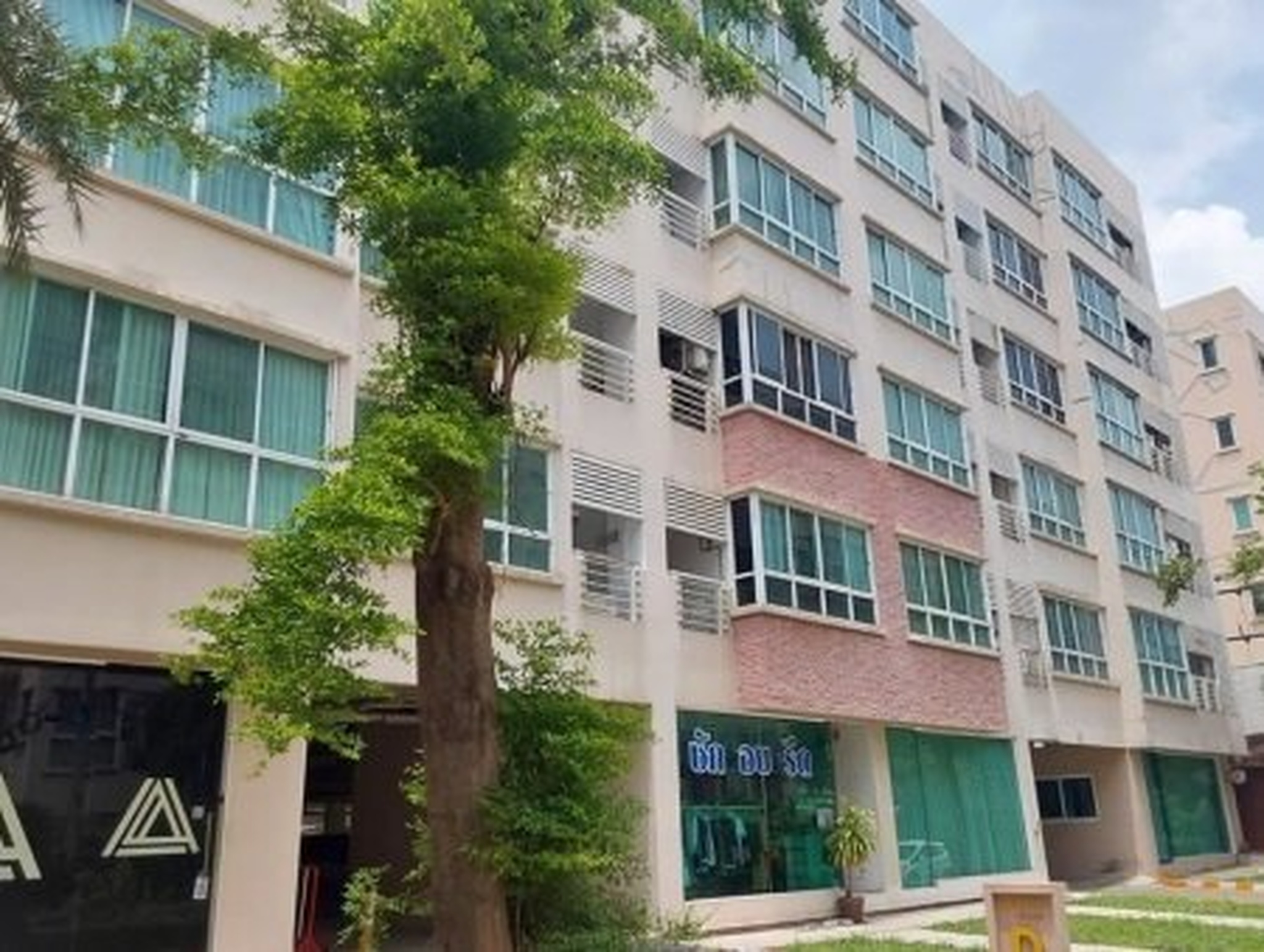 ทรัพย์สถาบันโดย SCB คอนโด แฮปปี้ คอนโด ลาดพร้าว 101 (Happy Condo Ladprao 101)
