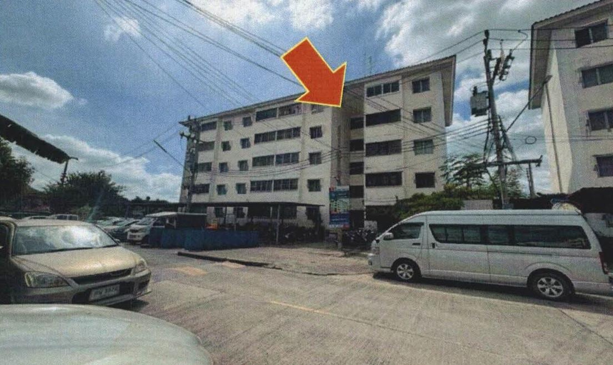 ทรัพย์สถาบันโดย GHB คอนโด บ้านเอื้ออาทร บางคูวัด (Baan Ua-Athorn Bang Khoo Wat)