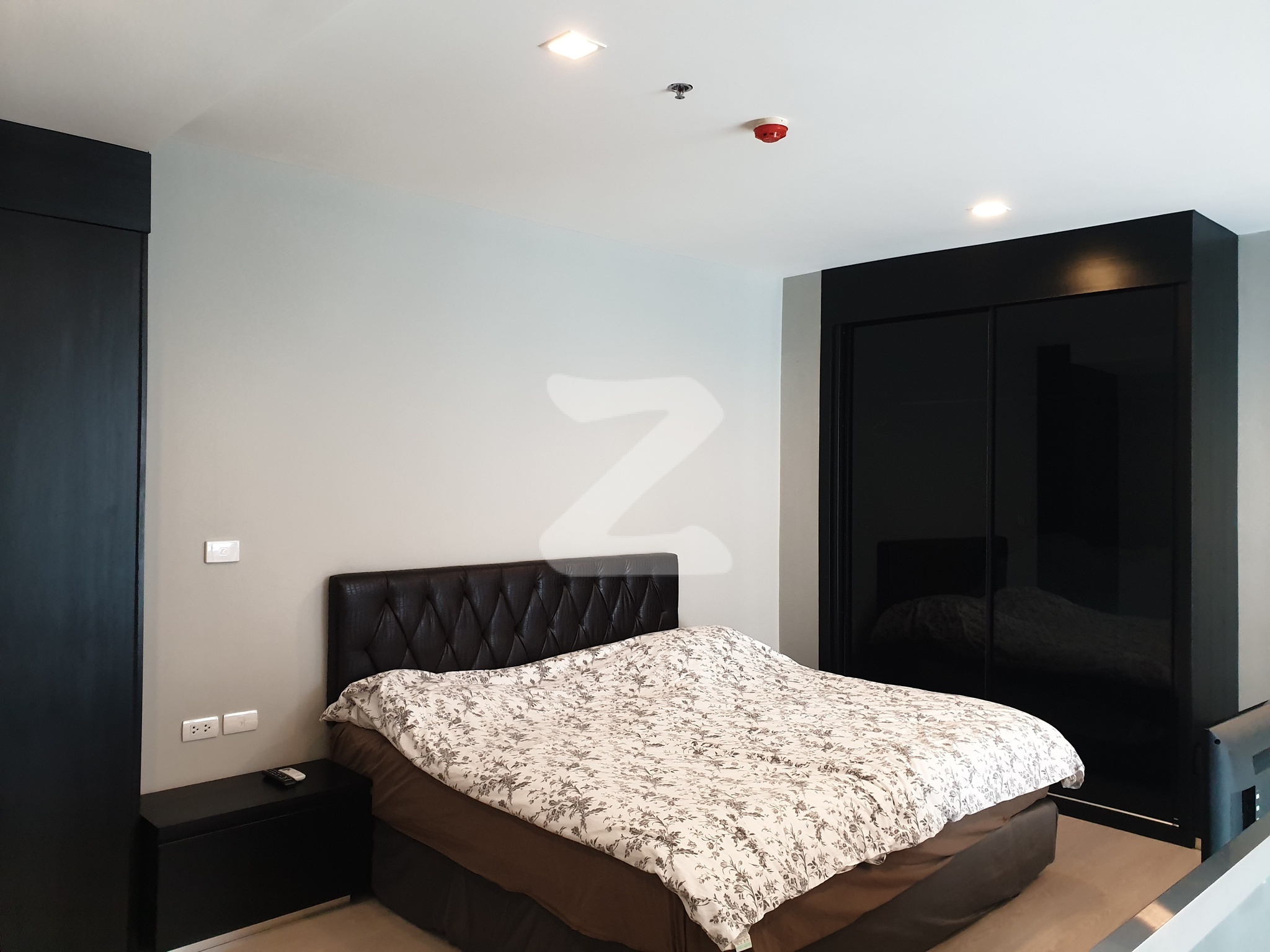 คอนโดริทึ่ม สุขุมวิท 44/1 ห้อง Duplex ชั้น 30-31 ติดสถานีรถไฟฟ้า BTS สถานีพระโขนง Rhythm Sukhumvit 44/1 next BTS prakanong : เจ้าของขายเอง (งดรับนายหน้า)