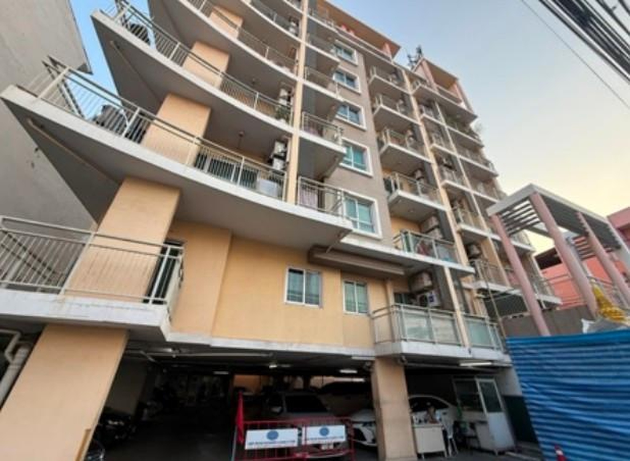 ทรัพย์สถาบันโดย GHB คอนโดใกล้ MRT สุทธิสาร เลอริช รัชดา-สุทธิสาร (Le Rich Ratchada-Sutthisan)