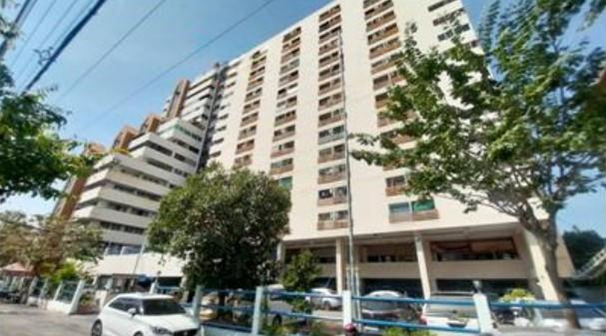 ทรัพย์สถาบันโดย GHB คอนโดใกล้ MRT กระทรวงสาธารณสุข ธารฟ้า เรสซิเด้นท์ (Thanfa Residence)