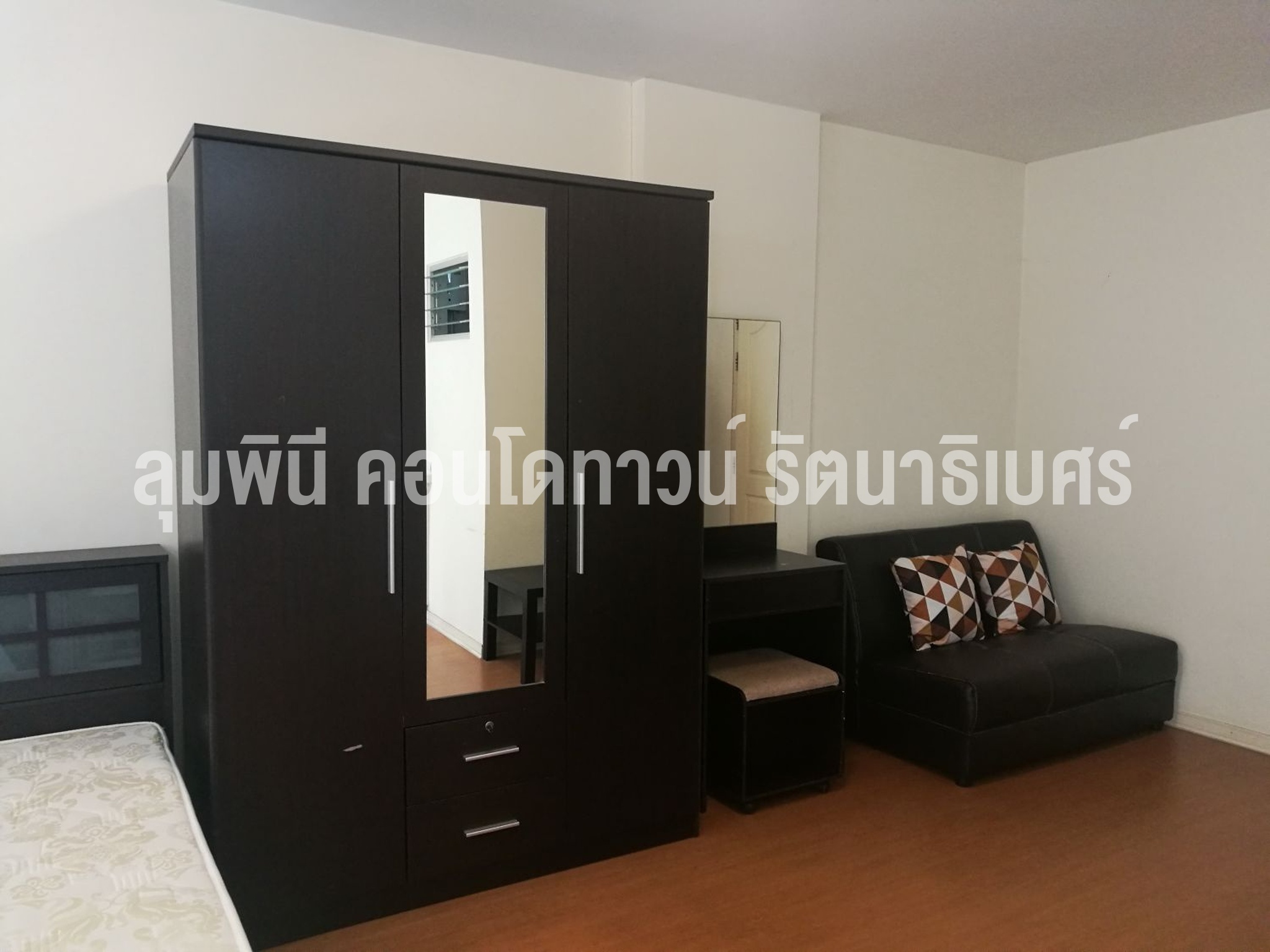 ให้เช่าลุมพินีคอนโดทาวน์ รัตนาธิเบศร์ สตูดิโอ 25 ตรม. ชั้น 4 อาคาร D2 เฟอร์นิเจอร์ครบ เดินทางสะดวก พร้อมอยู่ Lumpini Condo Town Rattanathibet For Rent : เจ้าของให้เช่าเอง (งดรับนายหน้า)