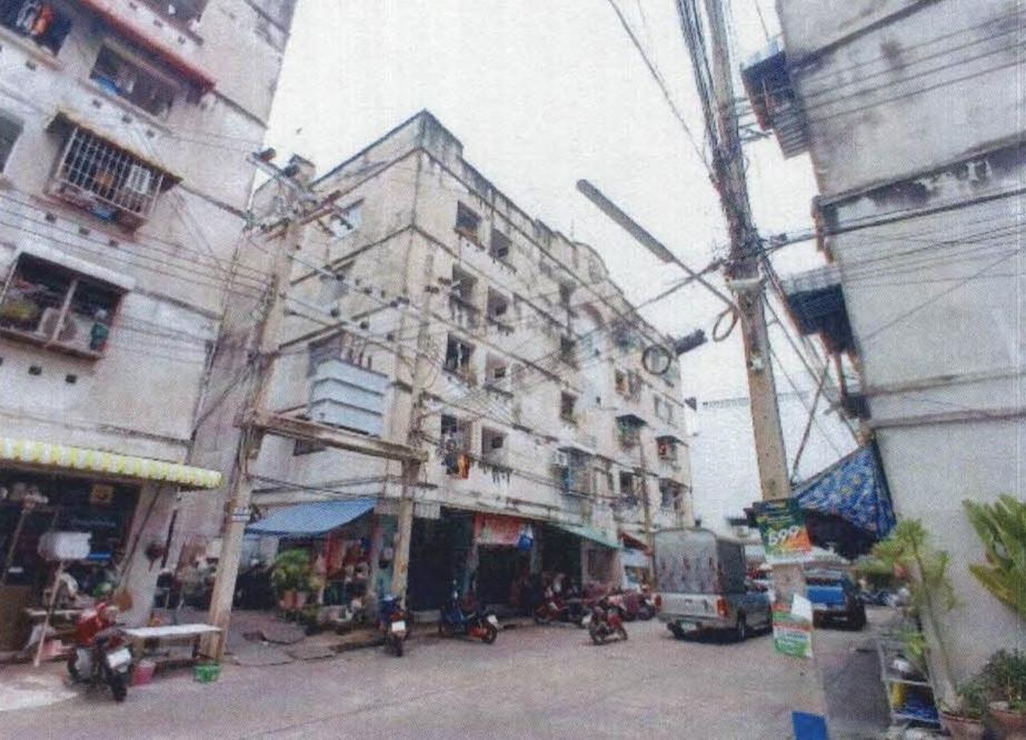 ทรัพย์สถาบันโดย GHB คอนโด ศรีไทย คอนโด 2 (Srithai Condo 2)