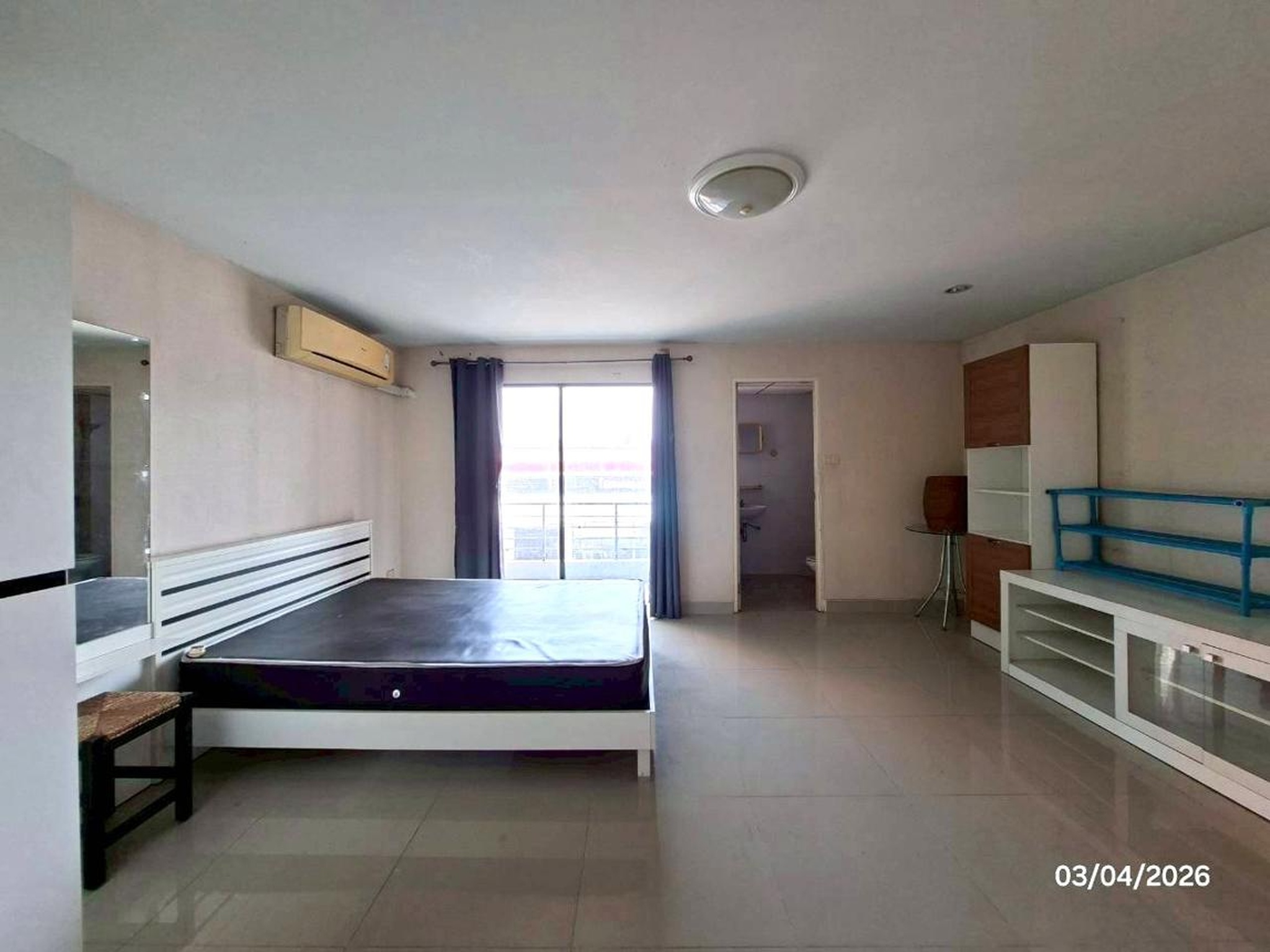ทรัพย์สถาบันโดย KASIKORNBANK คอนโด อินเตอร์มาร์ท คอนโด (Intermart Condo)