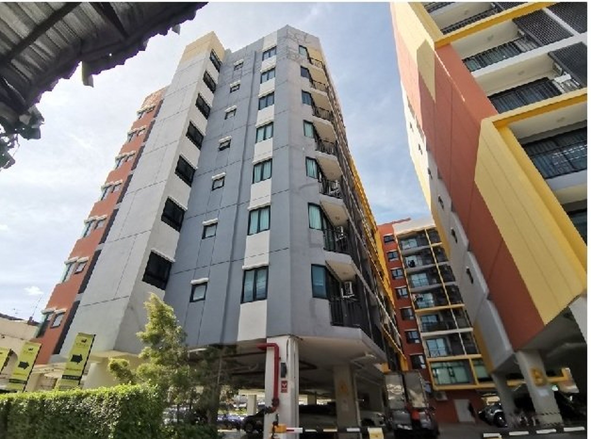 ทรัพย์สถาบันโดย SCB คอนโด นวลิฟวิ่ง นวมินทร์ 75 (Nawa Living Nawamin 75)