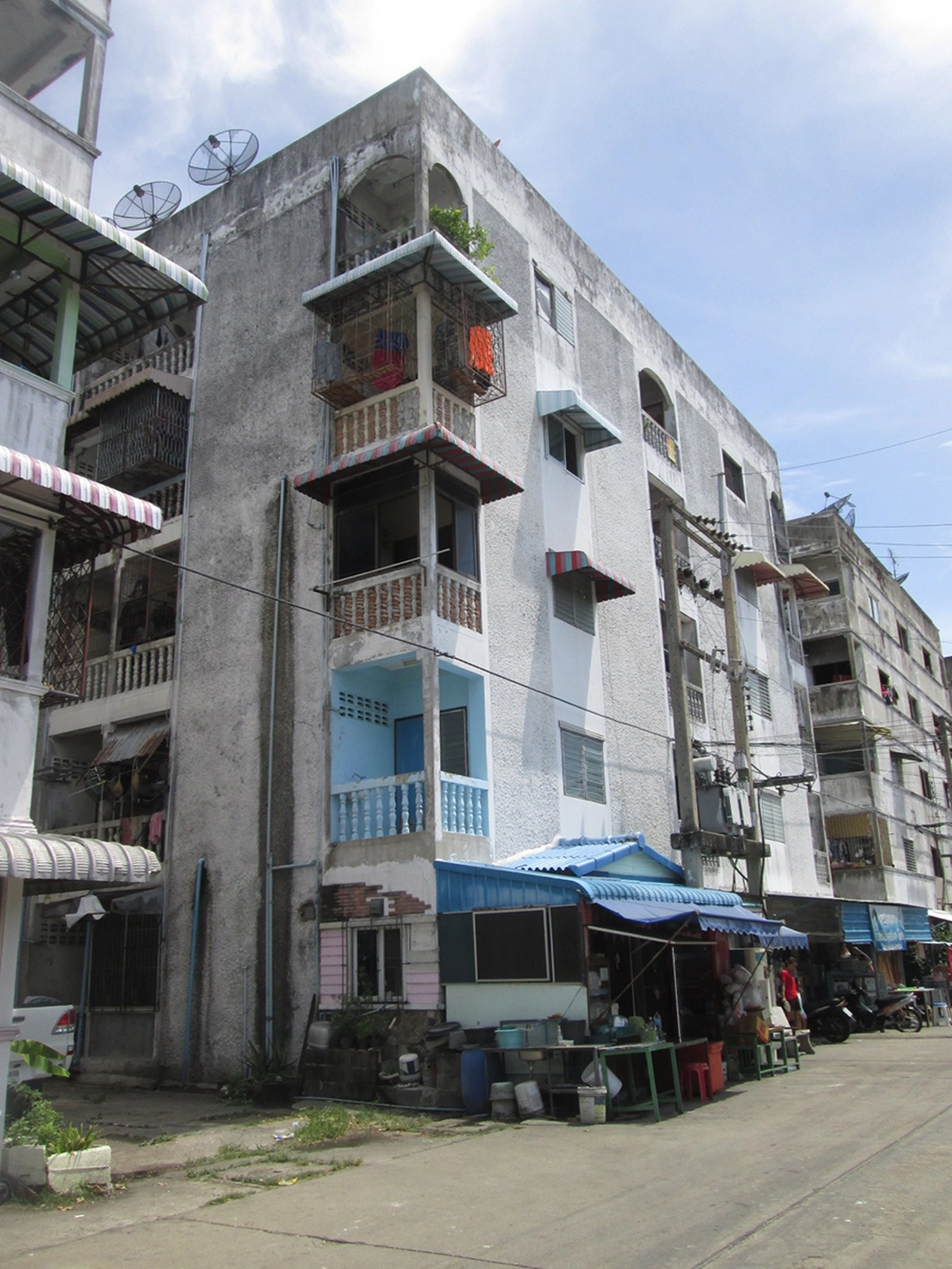 ทรัพย์สถาบันโดย BAY คอนโด กรุงสยามแกรนด์คอนโด (Krung Siam Grand Condo)