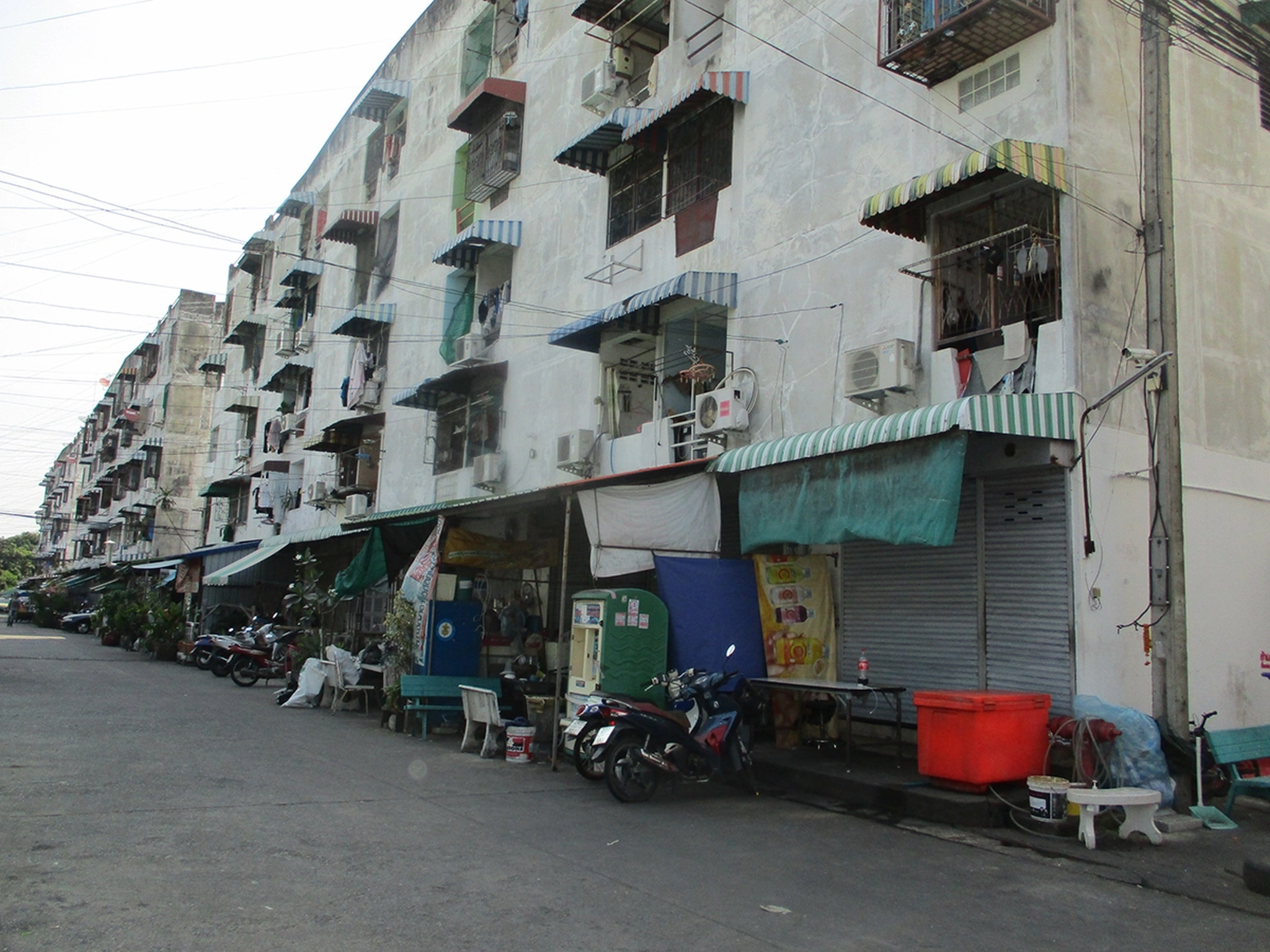 ทรัพย์สถาบันโดย BAY คอนโดใกล้ SRT หลักสี่ อินทราคอนโดวิลล์ (Intra Condoville)