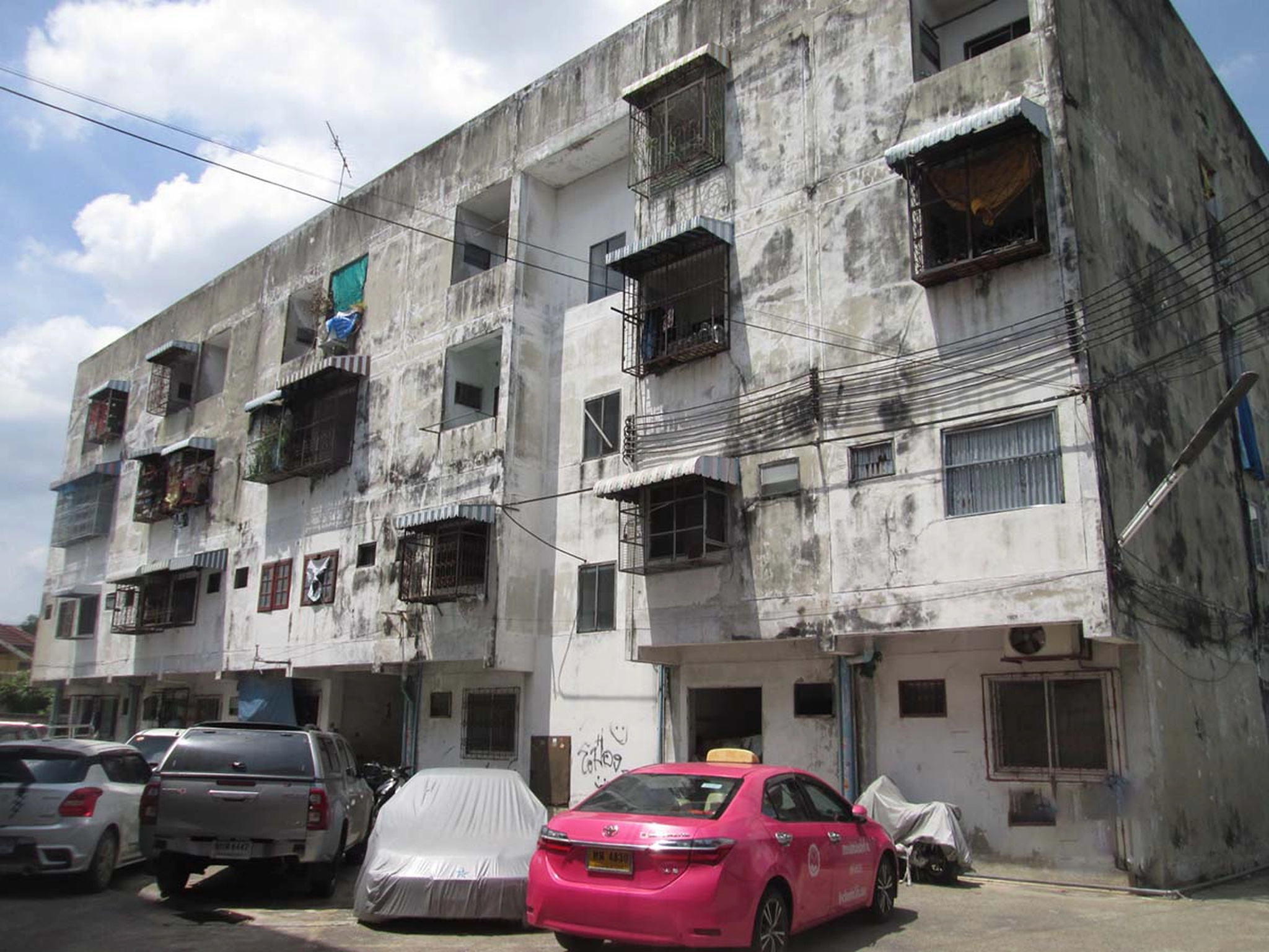 ทรัพย์สถาบันโดย BAY คอนโด แฟลตสะพานใหม่ (Flat Saphanmai)