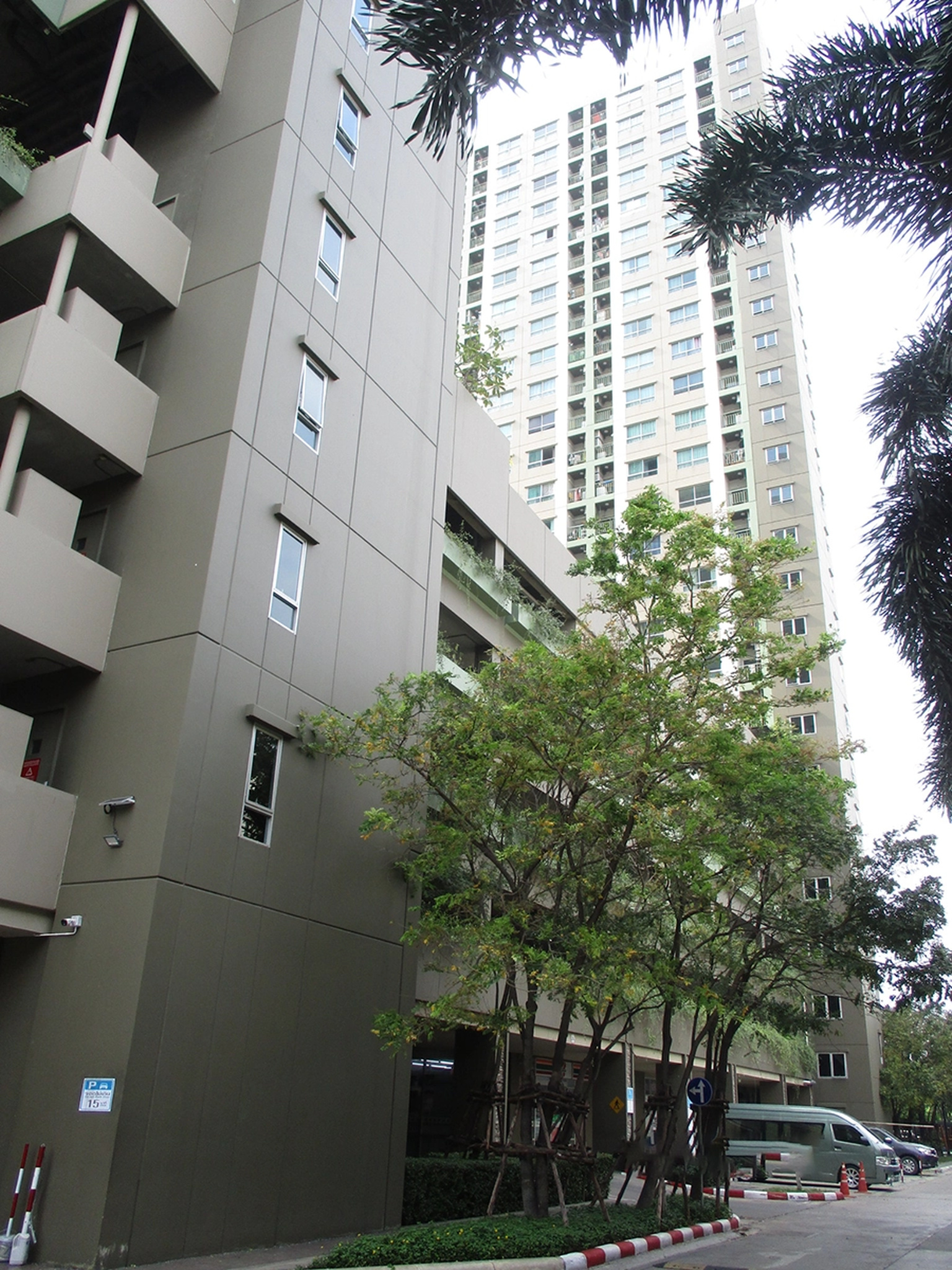 ทรัพย์สถาบันโดย BAY คอนโด ลุมพินี วิลล์ นครอินทร์-ริเวอร์วิว (Lumpini Ville Nakhonin-Riverview)