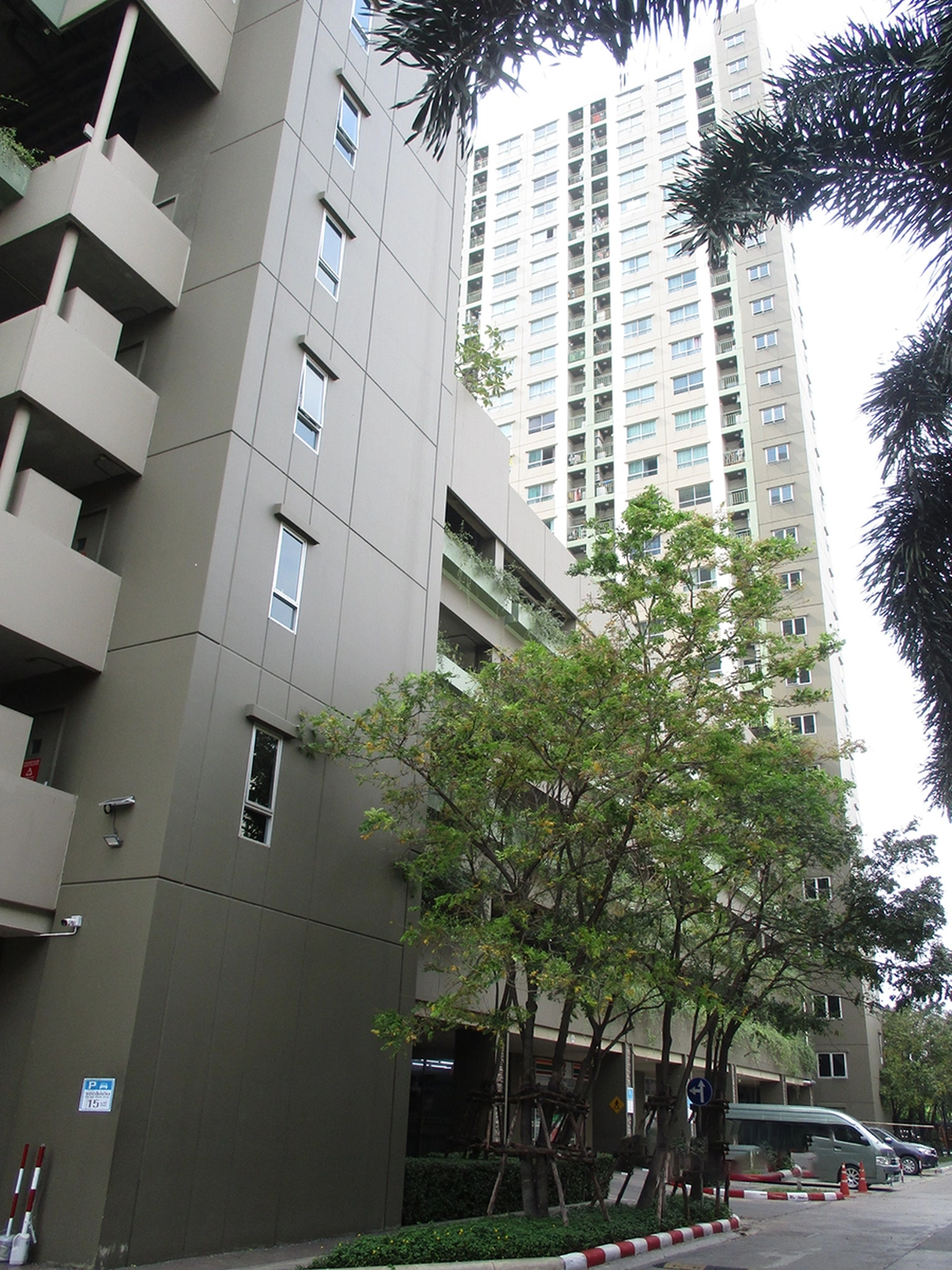 ทรัพย์สถาบันโดย BAY คอนโด ลุมพินี วิลล์ นครอินทร์-ริเวอร์วิว (Lumpini Ville Nakhonin-Riverview)