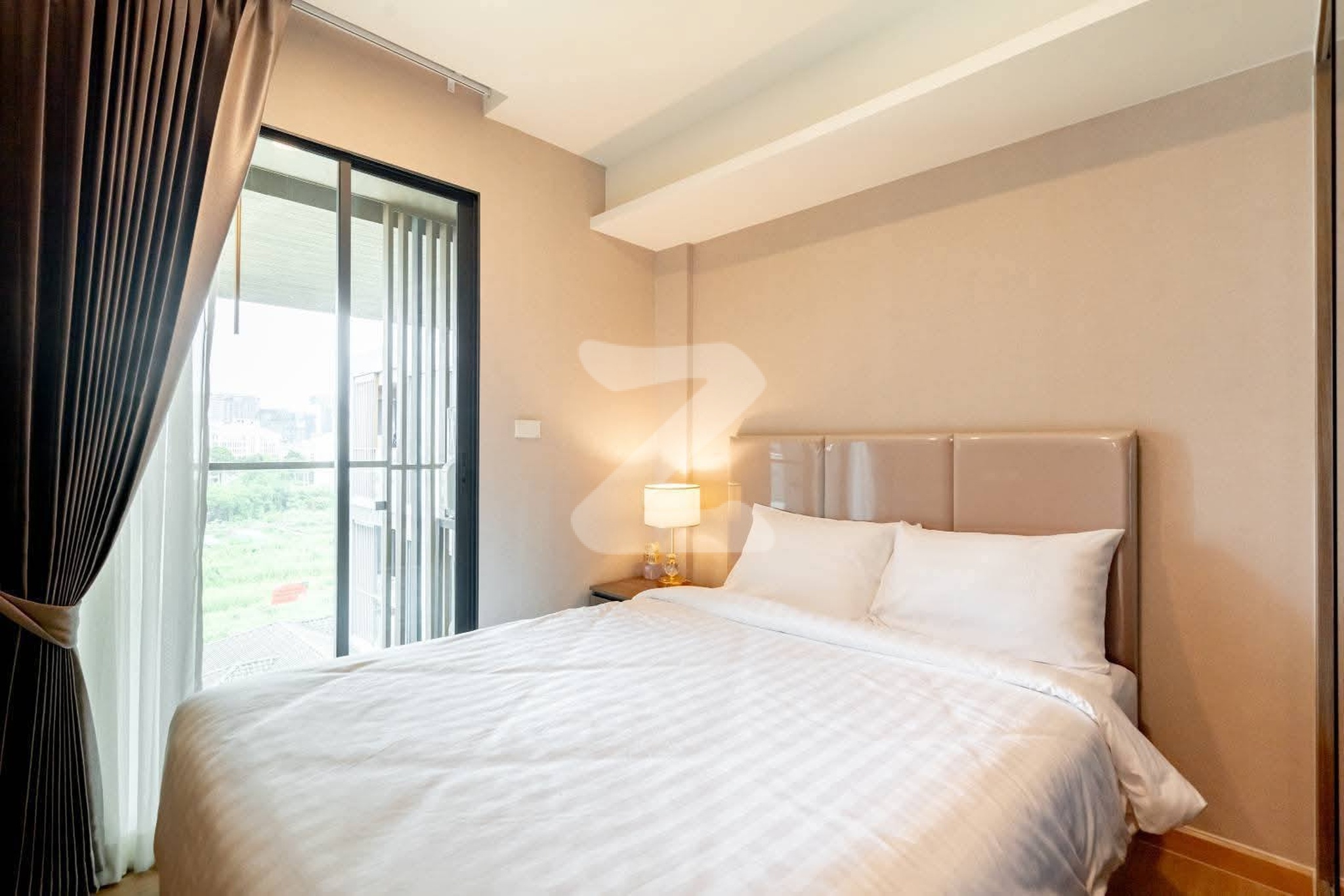 ***Ready to move-in*** (Owner Post) รับเอเจ้นท์ค่ะ  LLOYD ลอยด์ ศูนย์วิจัย-ทองหล่อ             : เจ้าของให้เช่าเอง (งดรับนายหน้า)