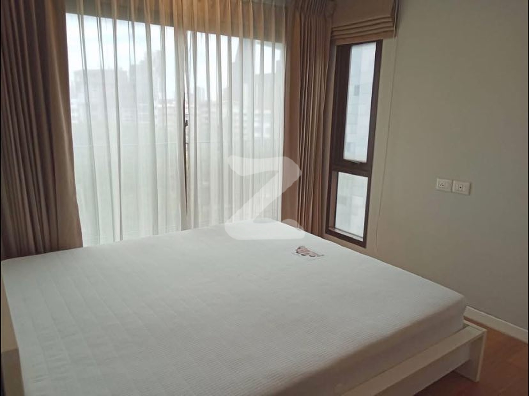 ให้เช่าคอนโด LOW Rise โครงการดเวลคอนโดเลต สุขุมวิท 26 (500 เมตร จาก BTS พร้อมพงษ์) 42 ตร.ม (ห้องมุม) ชั้น 6  : เจ้าของให้เช่าเอง (งดรับนายหน้า)