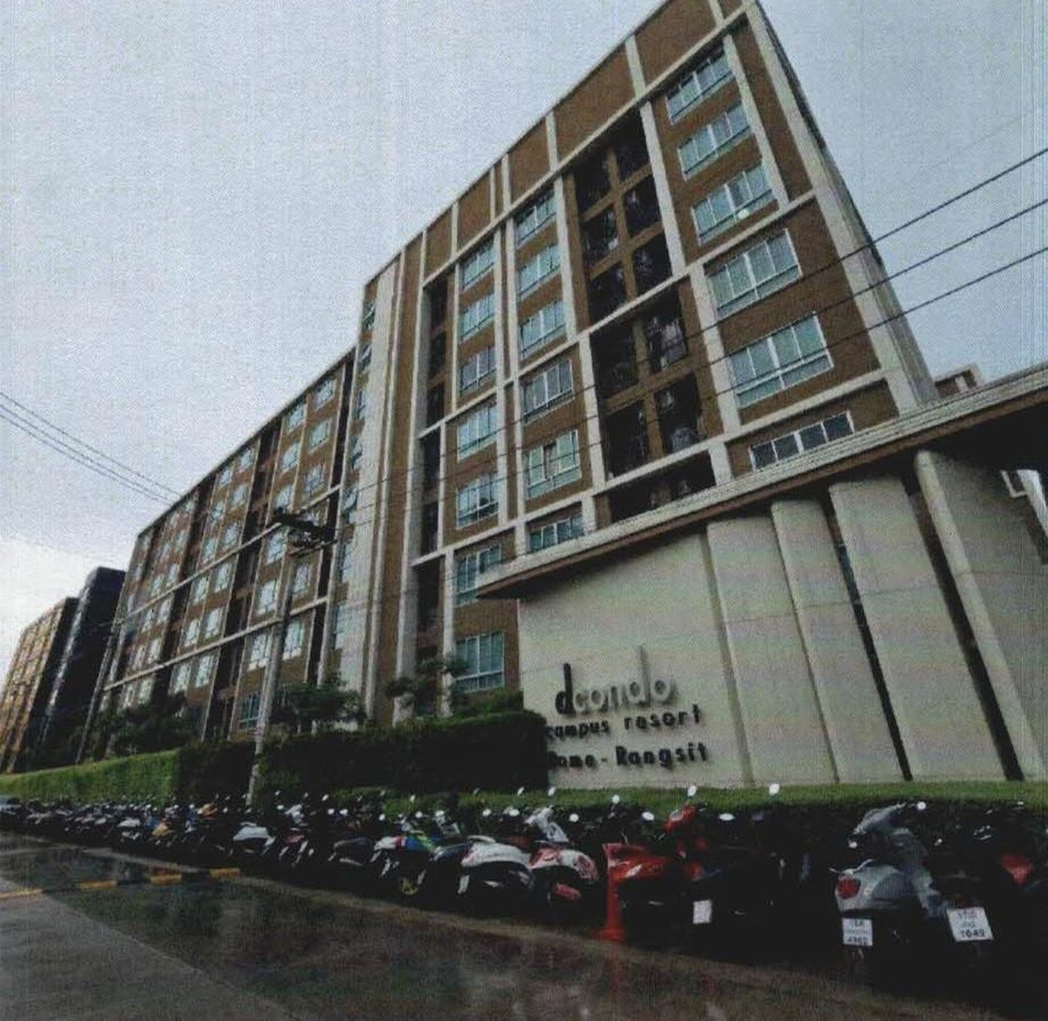 ทรัพย์สถาบันโดย GHB คอนโด ดีคอนโด แคมปัส รีสอร์ท รังสิต (dCondo Campus Resort Rangsit)