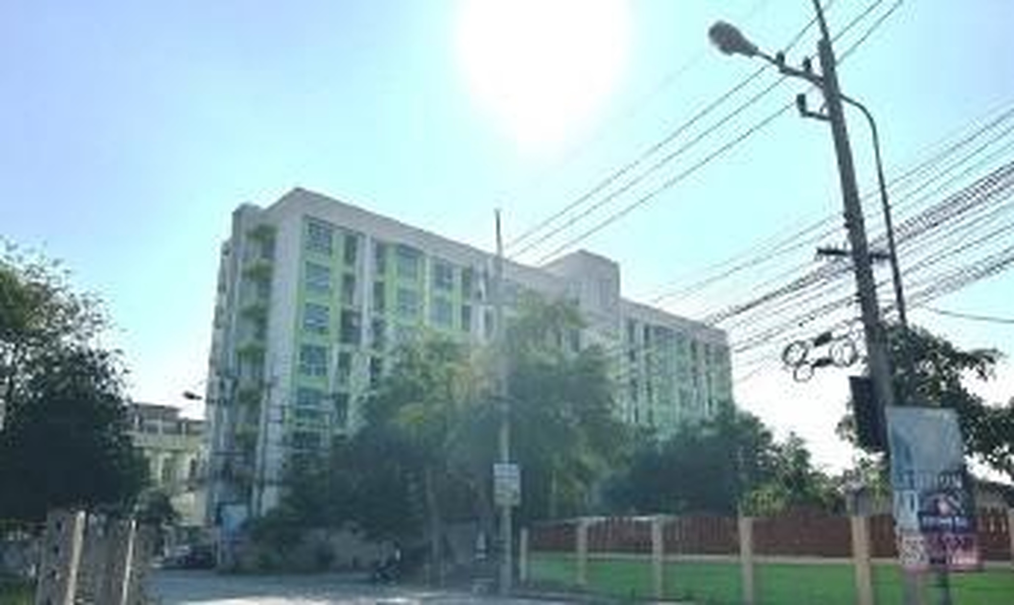 ทรัพย์สถาบันโดย GHB คอนโด เดอะ กรีนเกรส บางแสน คอนโดมิเนียม (The Green Glad Bangsaen Condominium)
