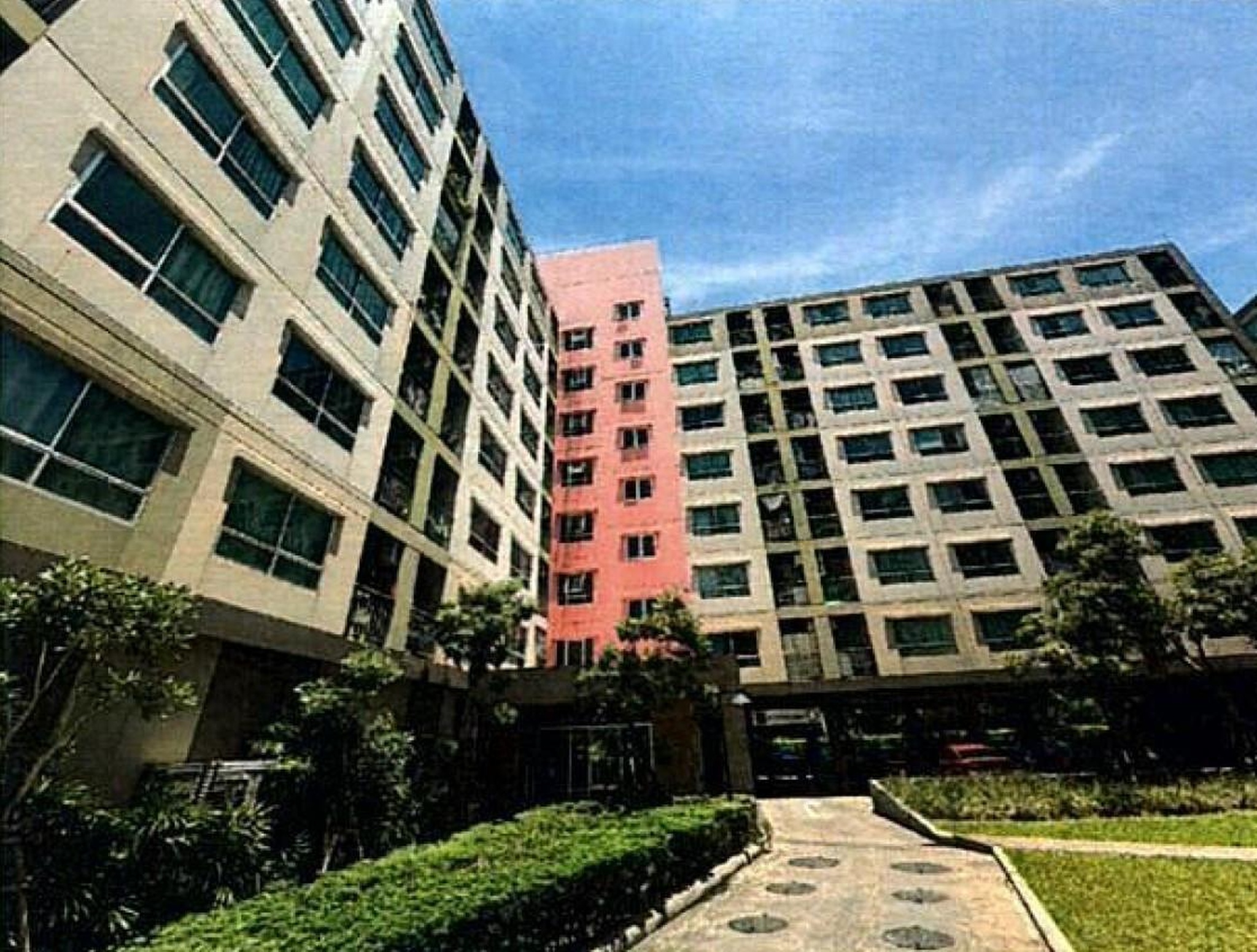 ทรัพย์สถาบันโดย GHB คอนโด ลุมพินี วิลล์ ราชพฤกษ์-บางแวก (Lumpini Ville Ratchaphruek-Bangwaek)